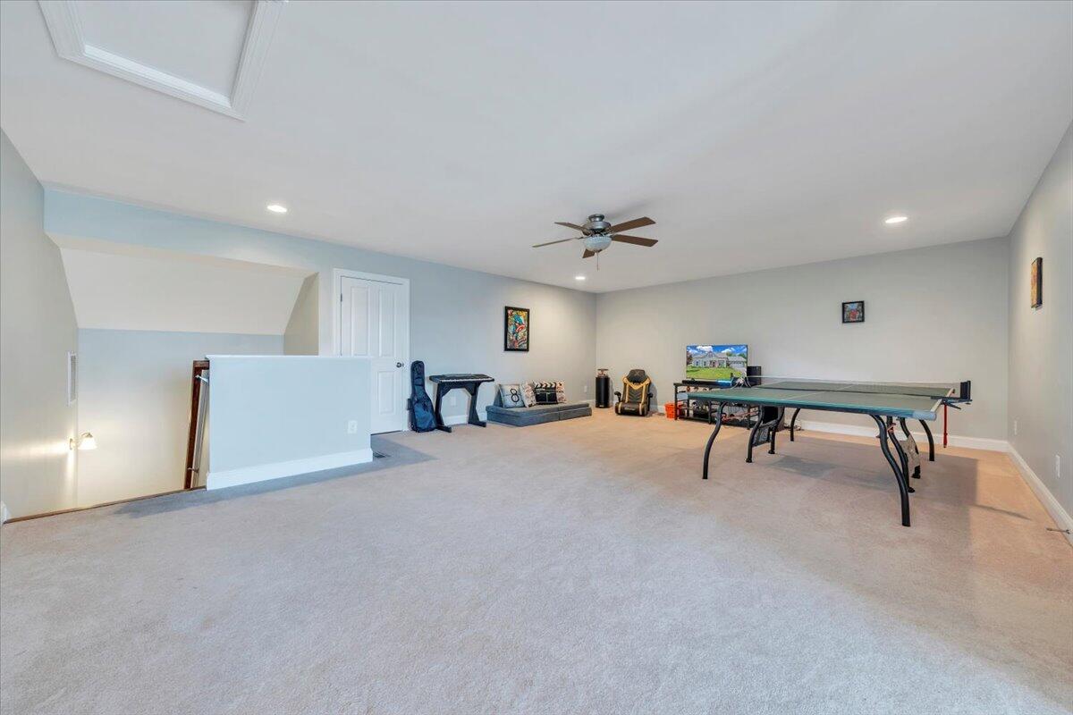 5665 Sullivan LN
