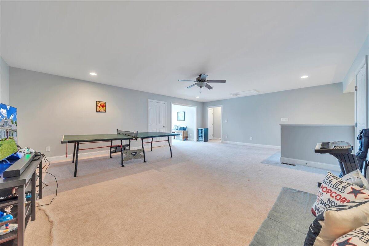 5665 Sullivan LN