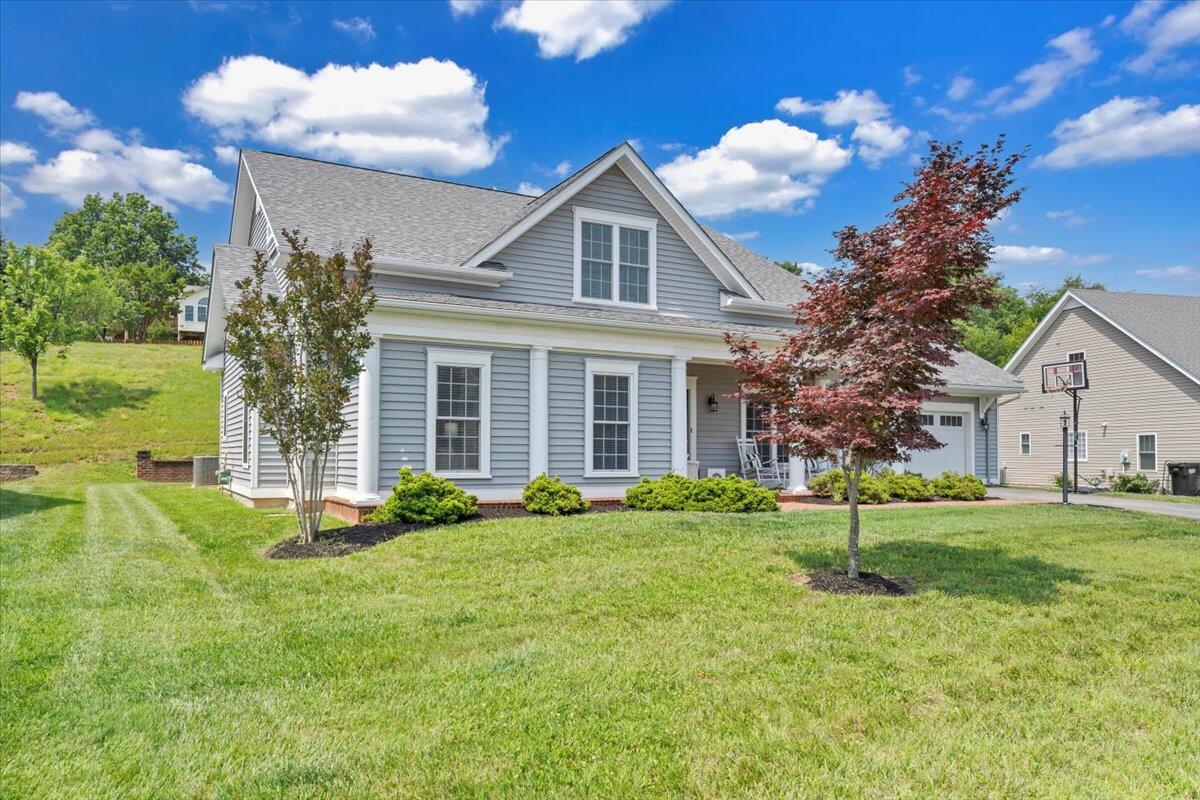 5665 Sullivan LN