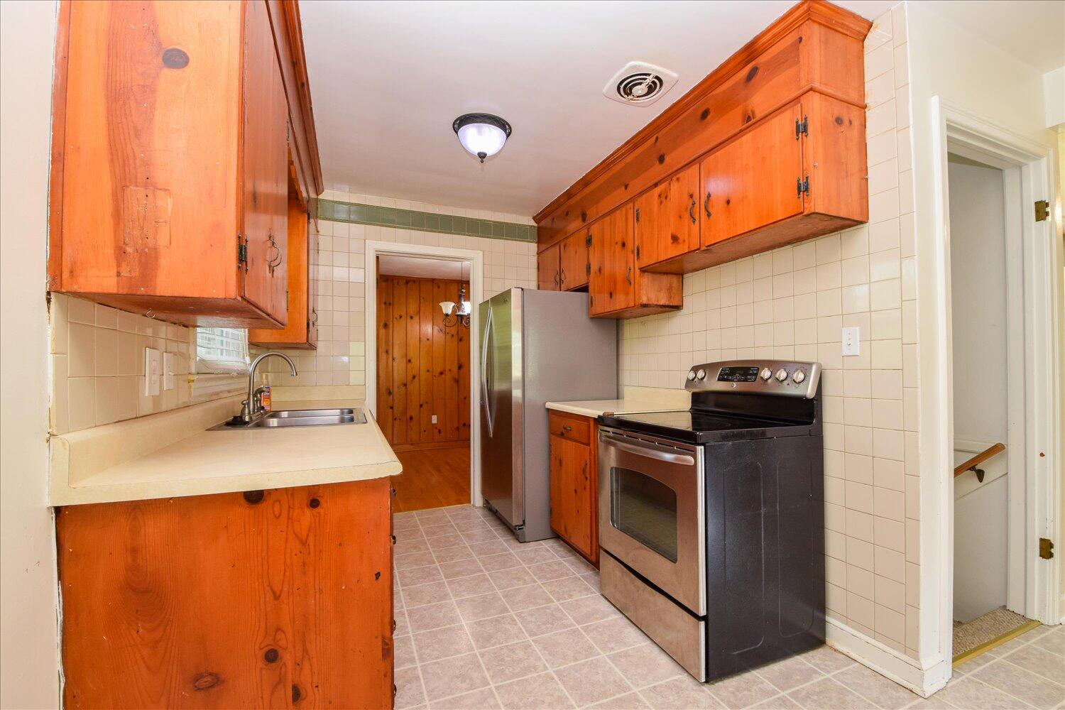 1008 Ridgecrest DR