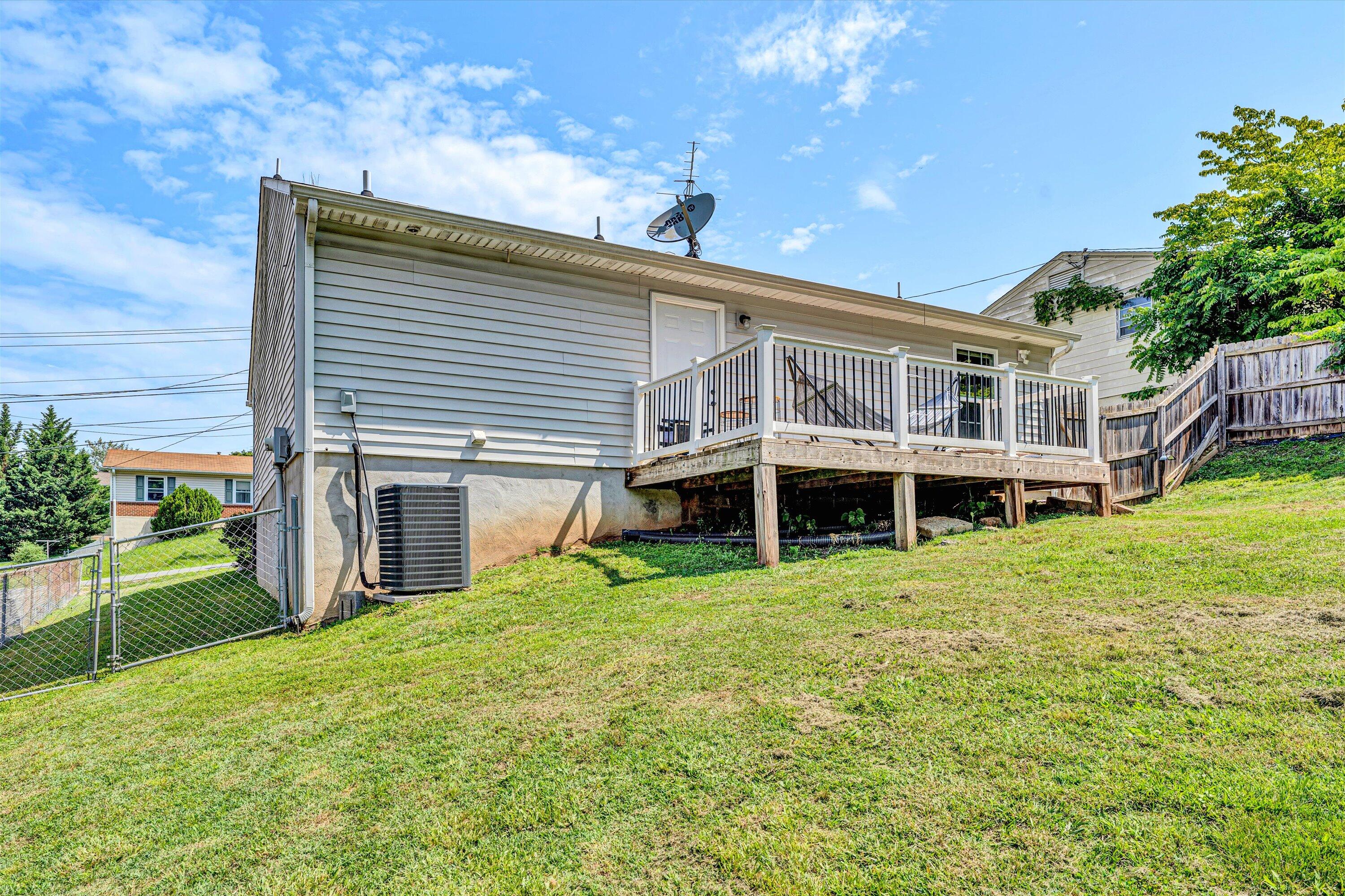 1379 Craig Robertson RD SE