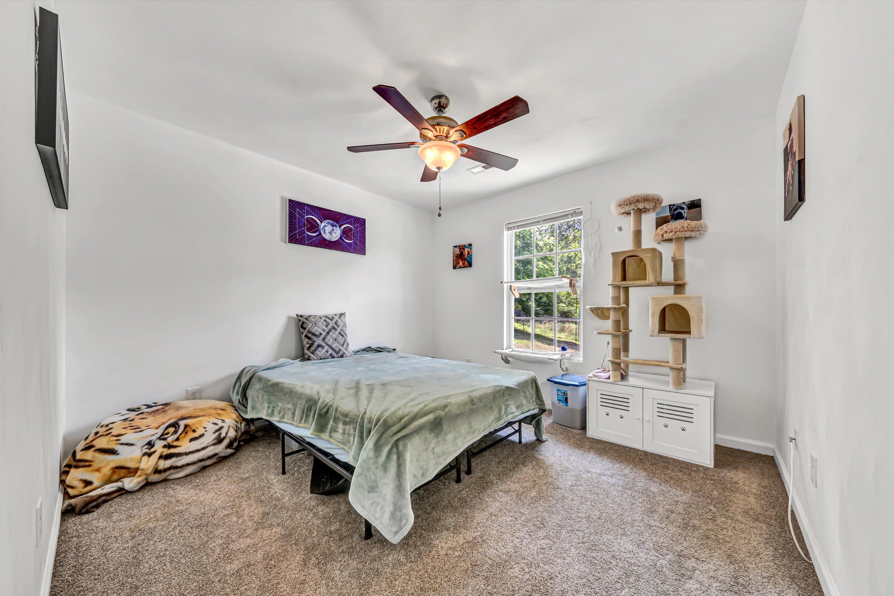 1379 Craig Robertson RD SE