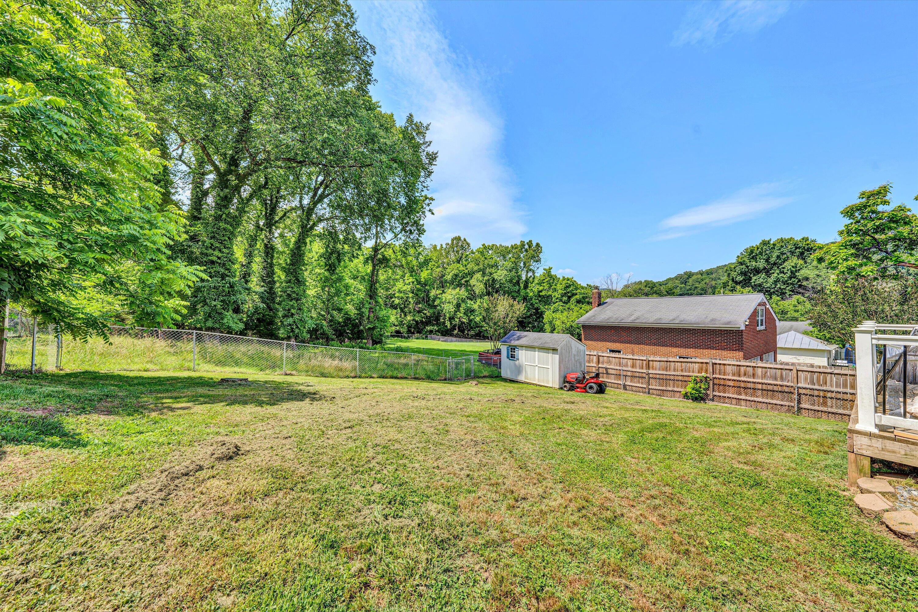 1379 Craig Robertson RD SE