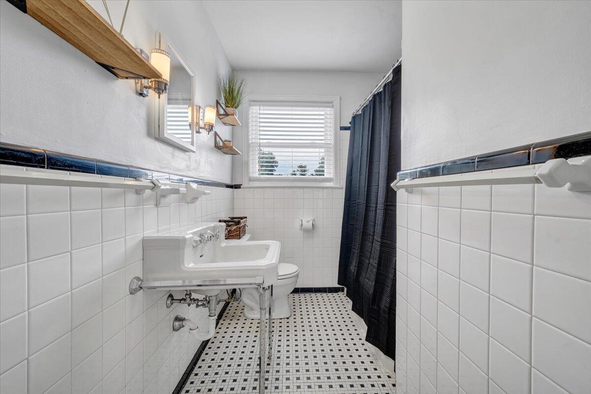 1530 Westover AVE SW