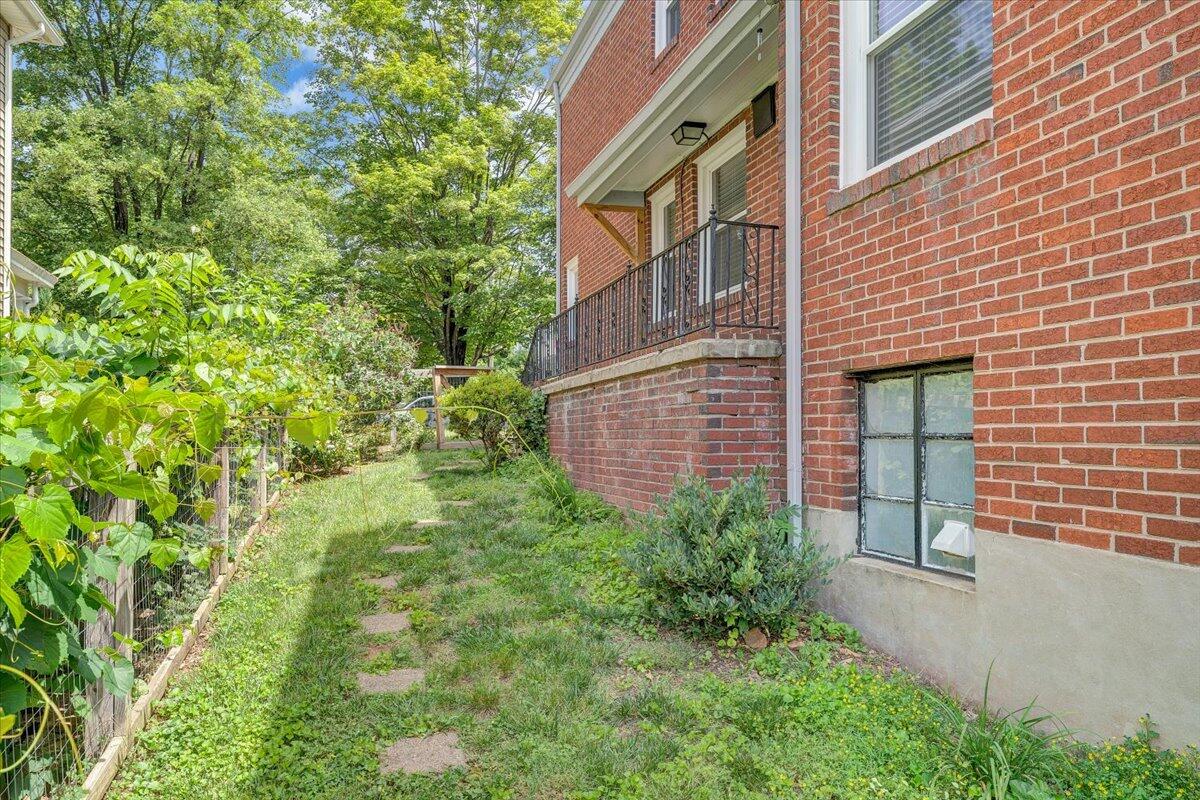 1530 Westover AVE SW