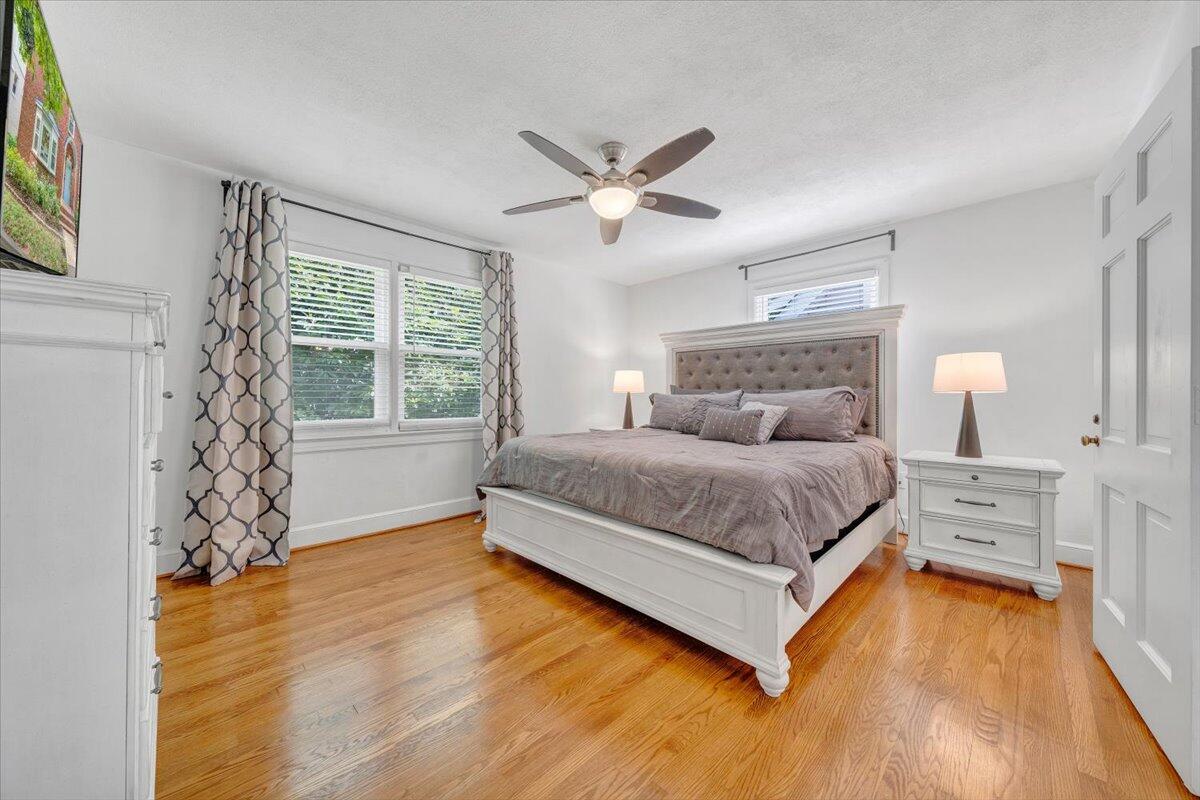 1530 Westover AVE SW