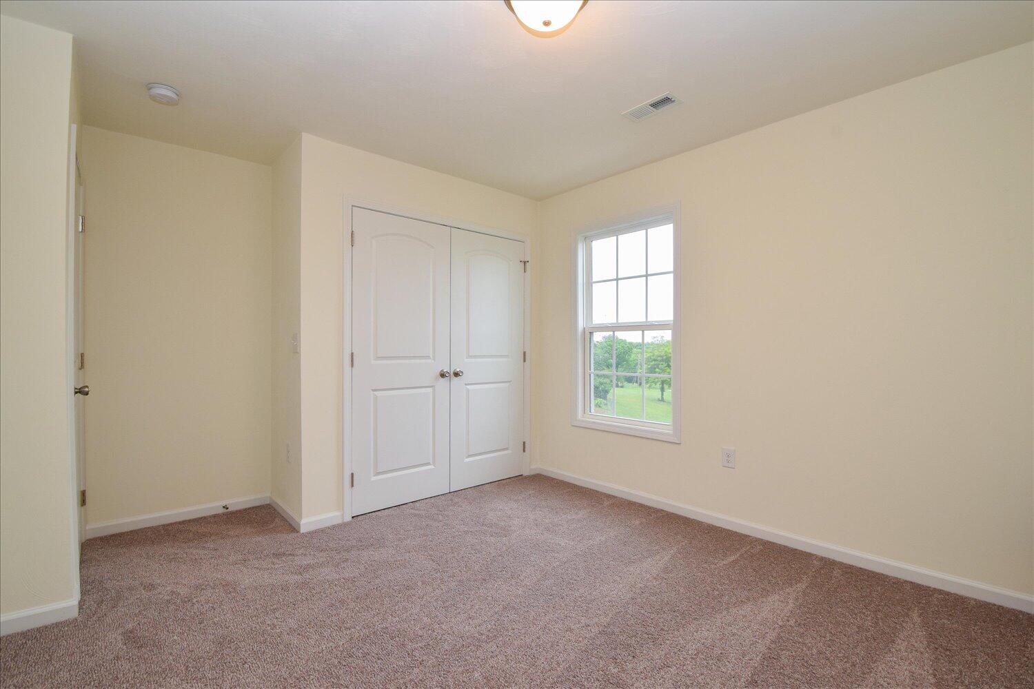 8322 Leighburn DR