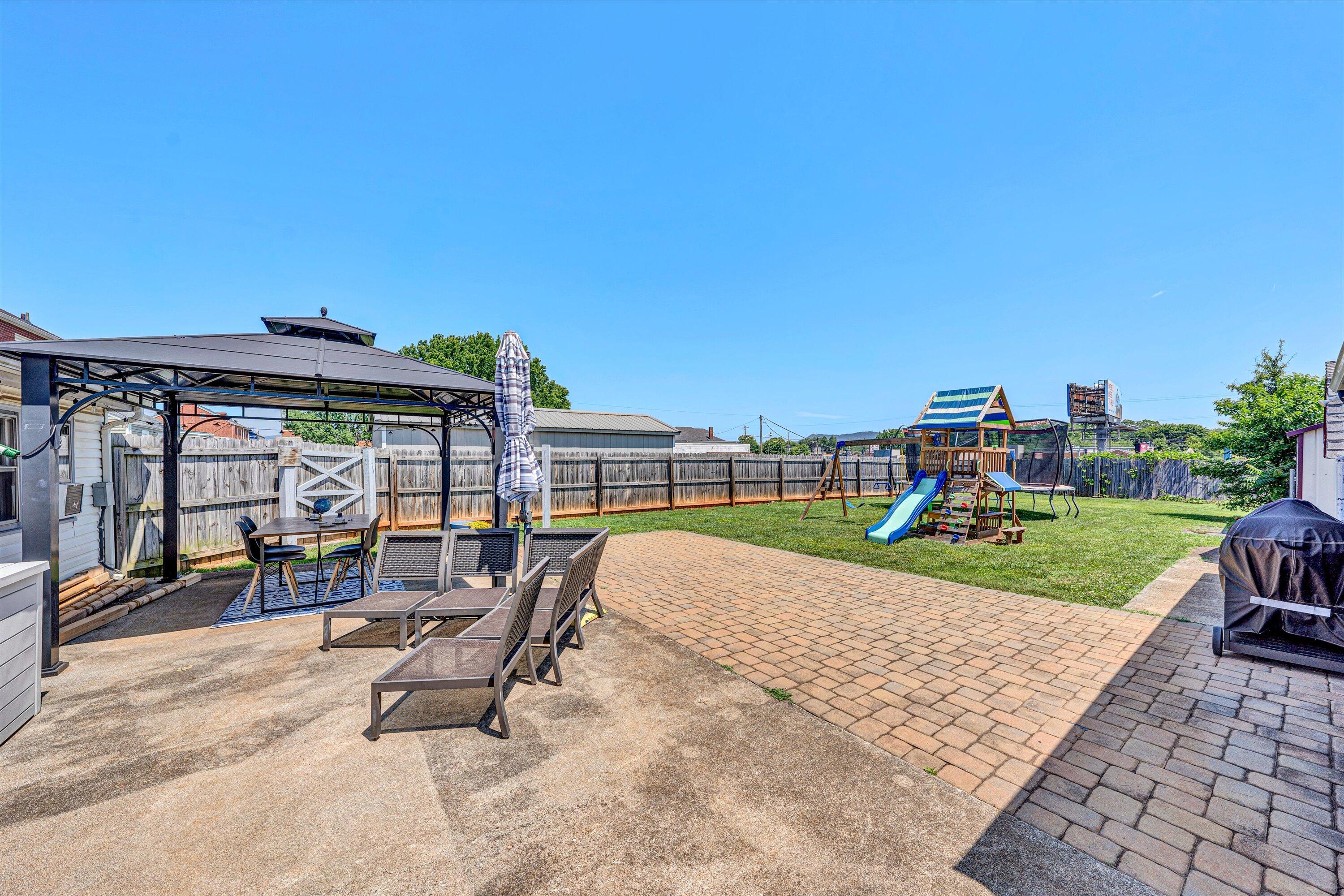 4713 Delray ST NW