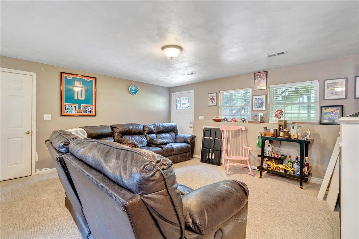 253 Dawnridge DR