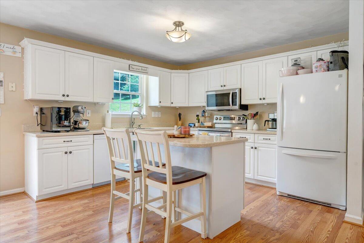 253 Dawnridge DR