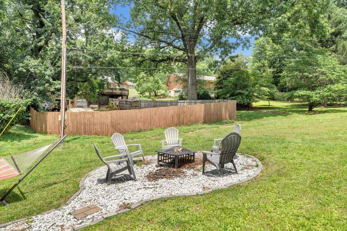 253 Dawnridge DR