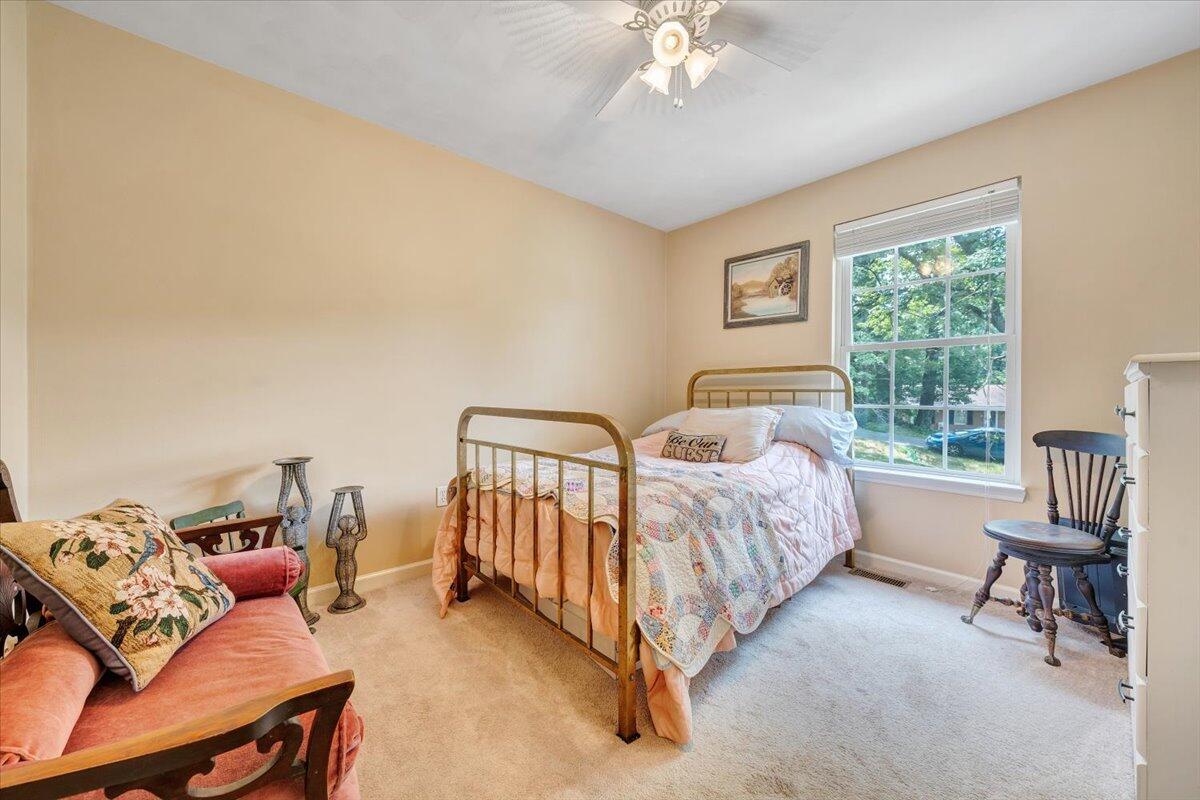 253 Dawnridge DR