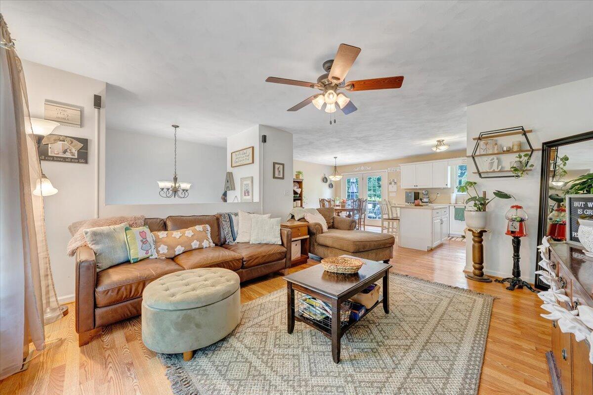 253 Dawnridge DR