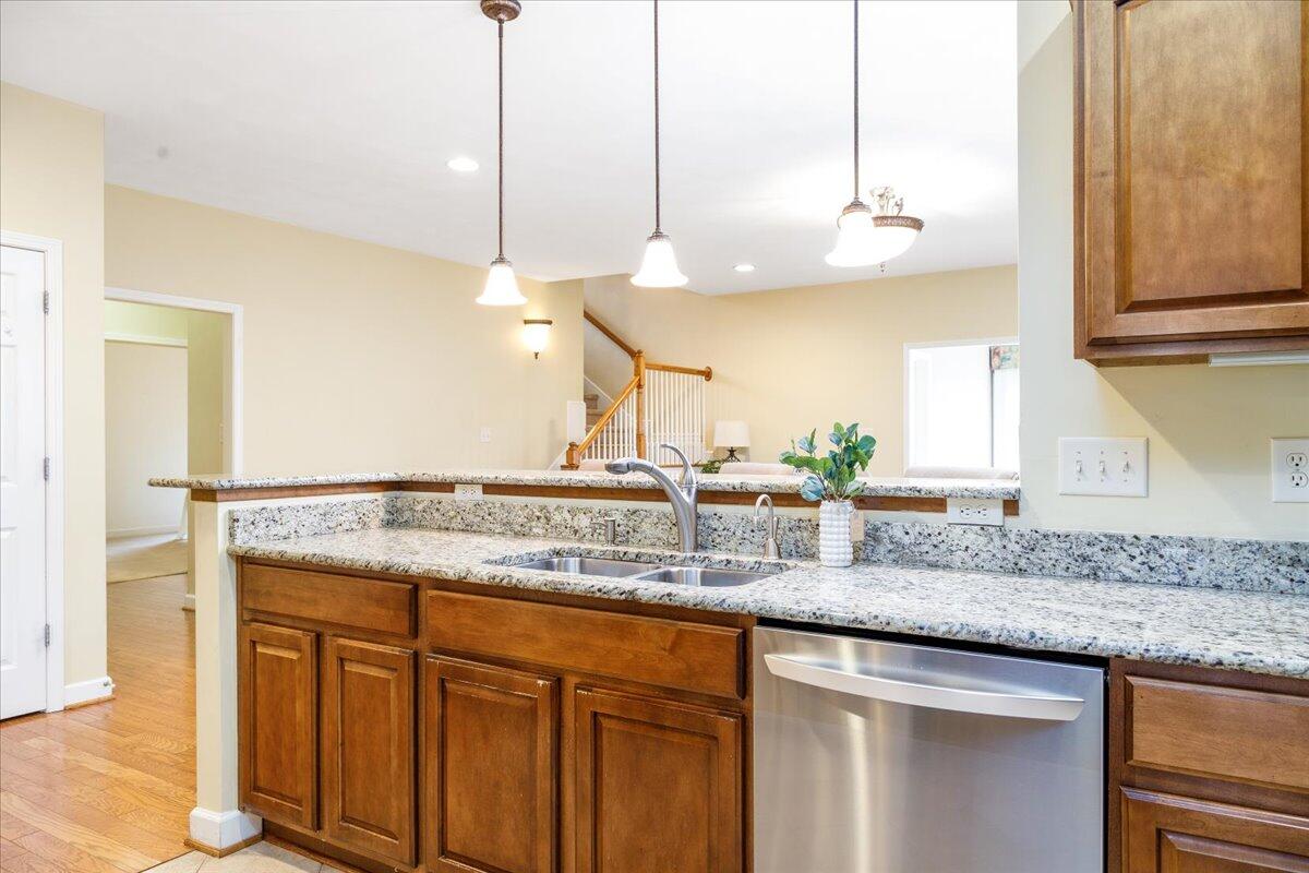 1613 Forest Highlands CT CT