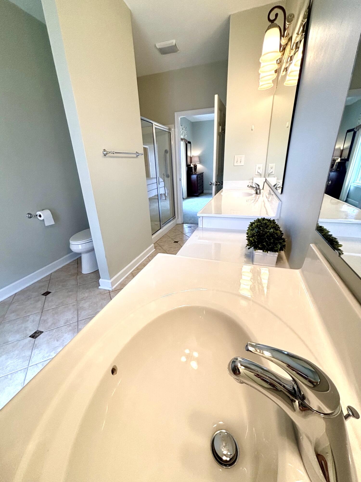 1613 Forest Highlands CT CT