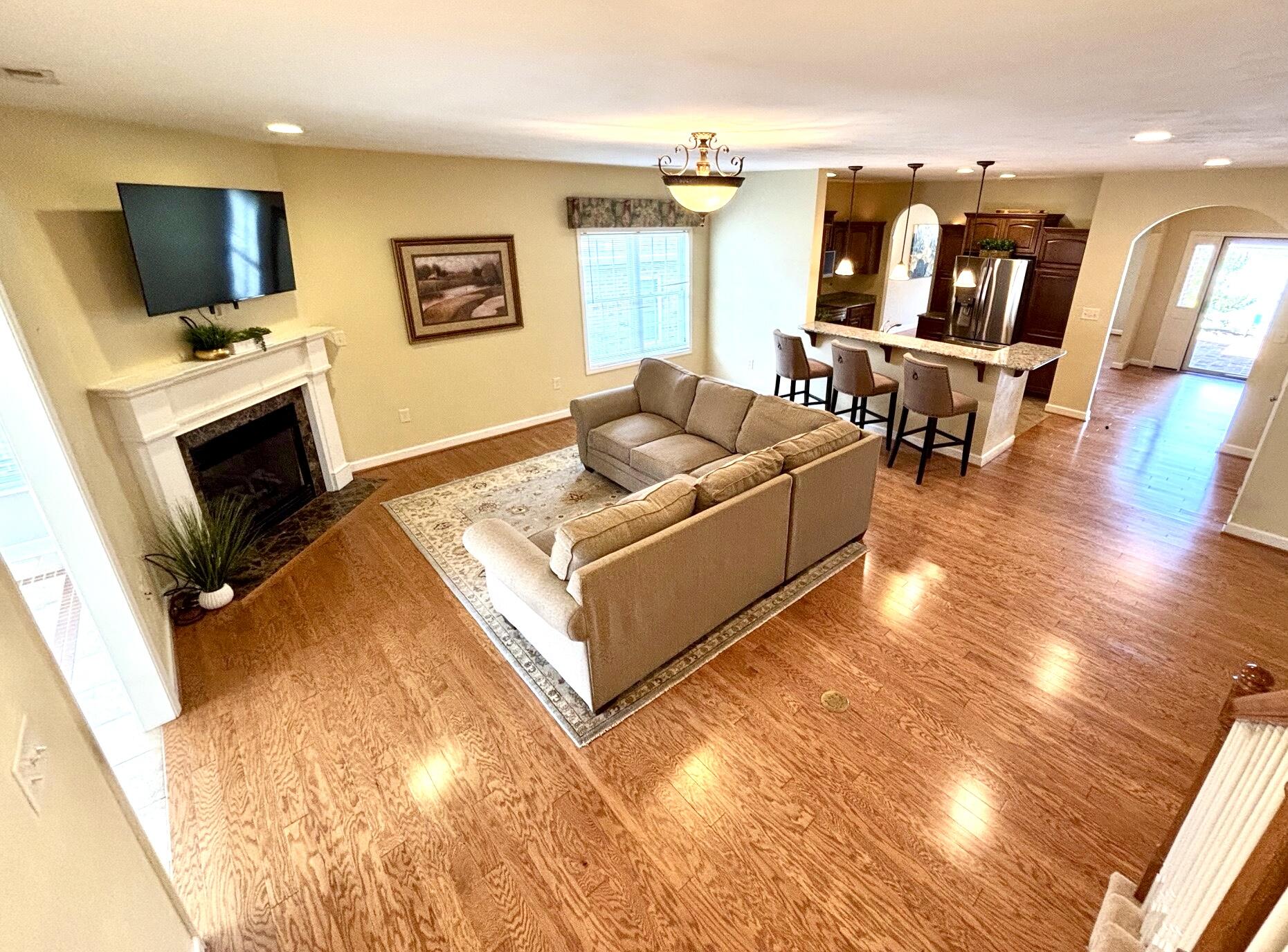 1613 Forest Highlands CT CT