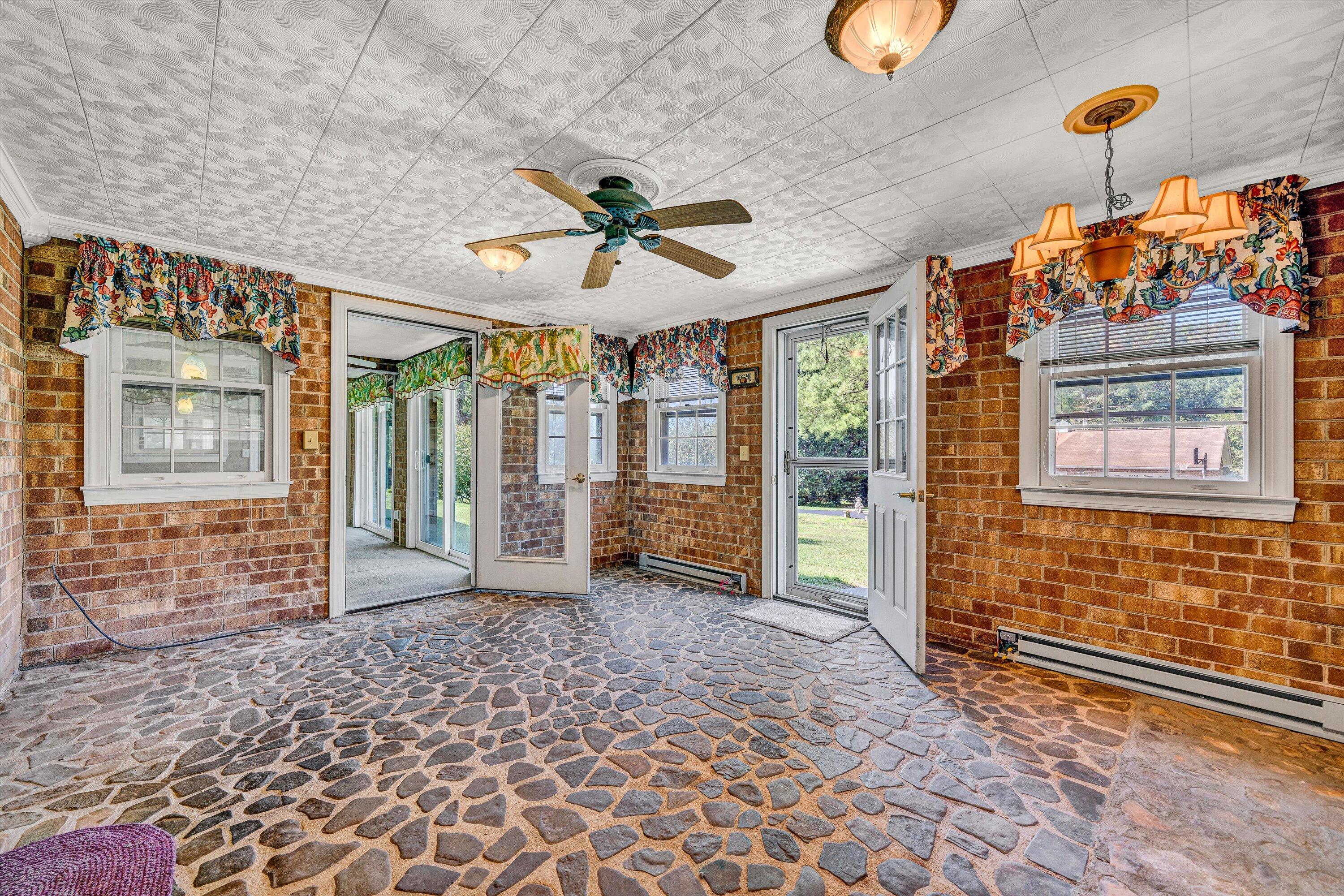 233 Morning Dove LN