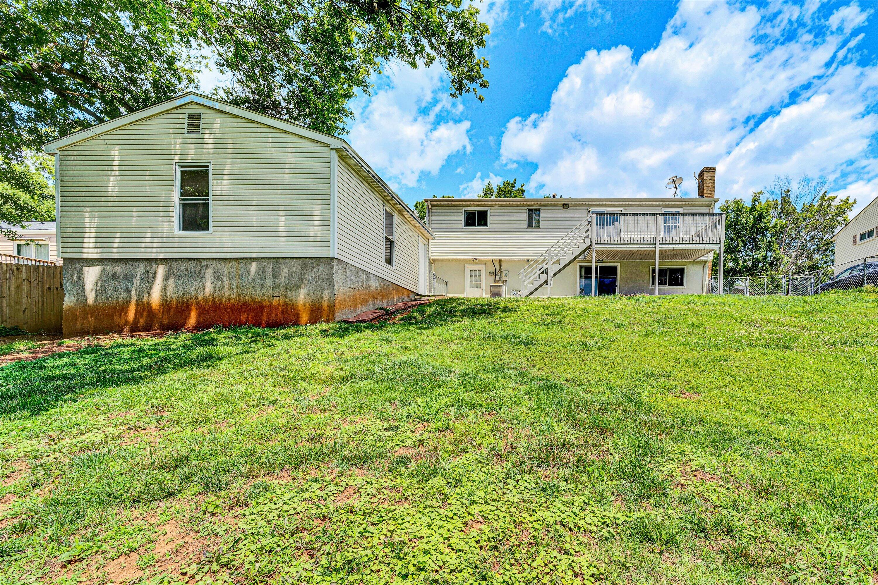 3716 Bower RD