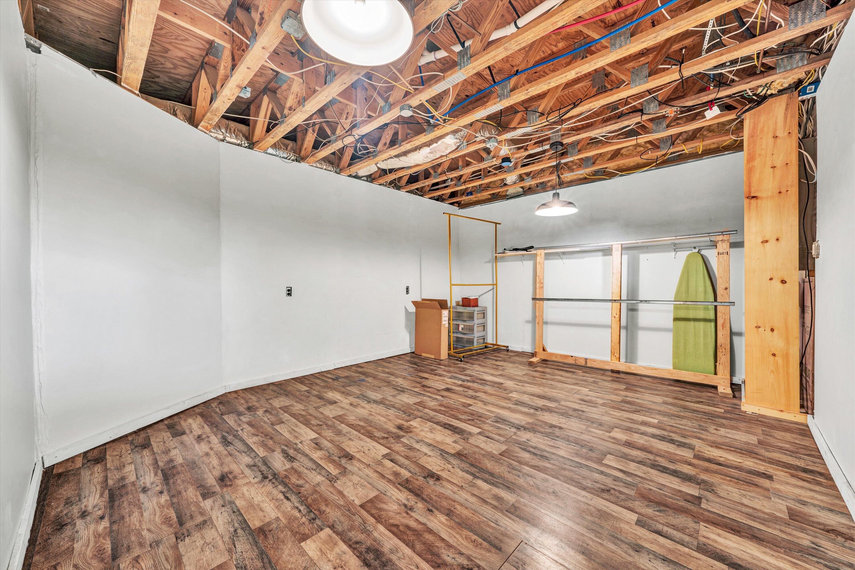 11254 Lee HWY