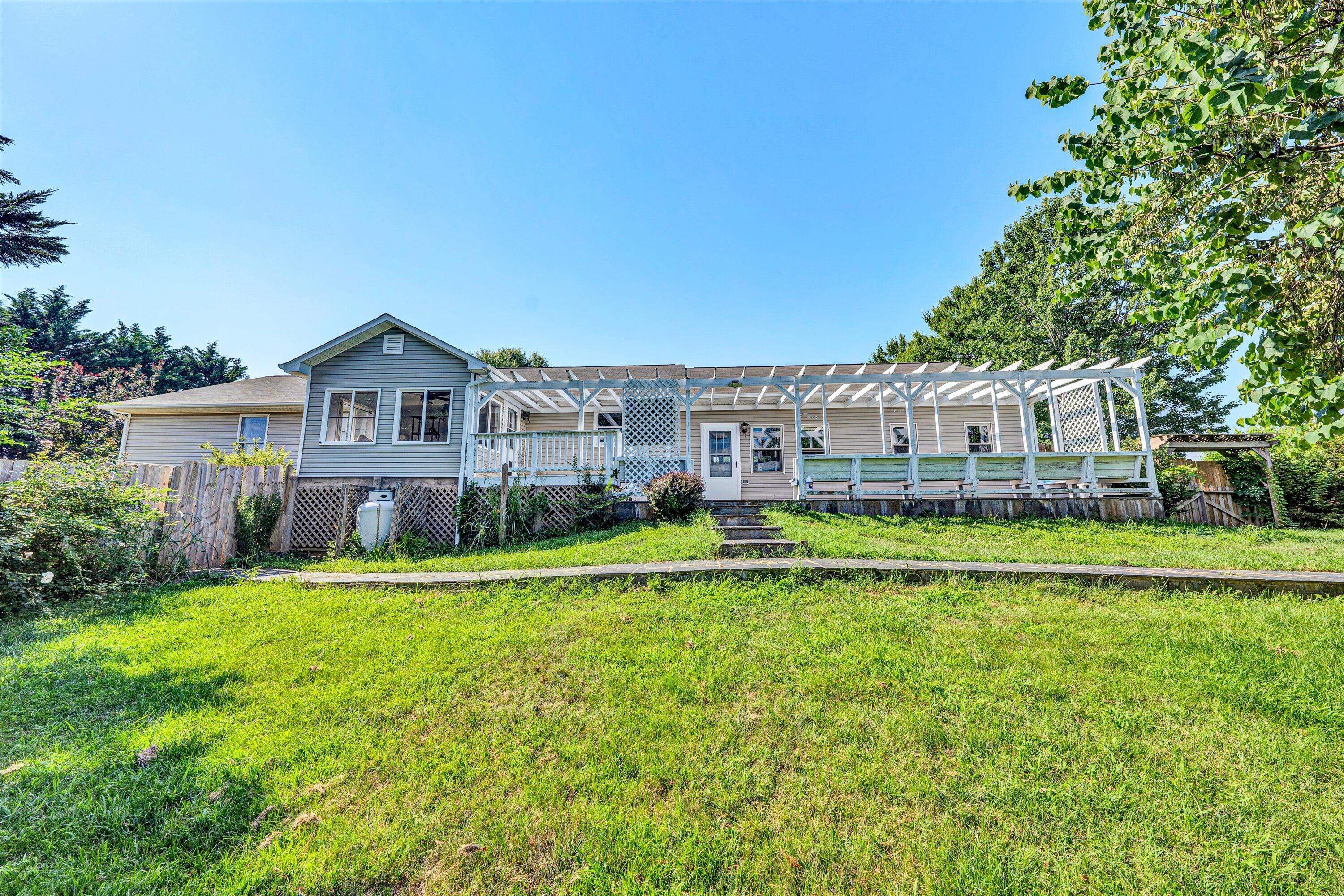 11254 Lee HWY