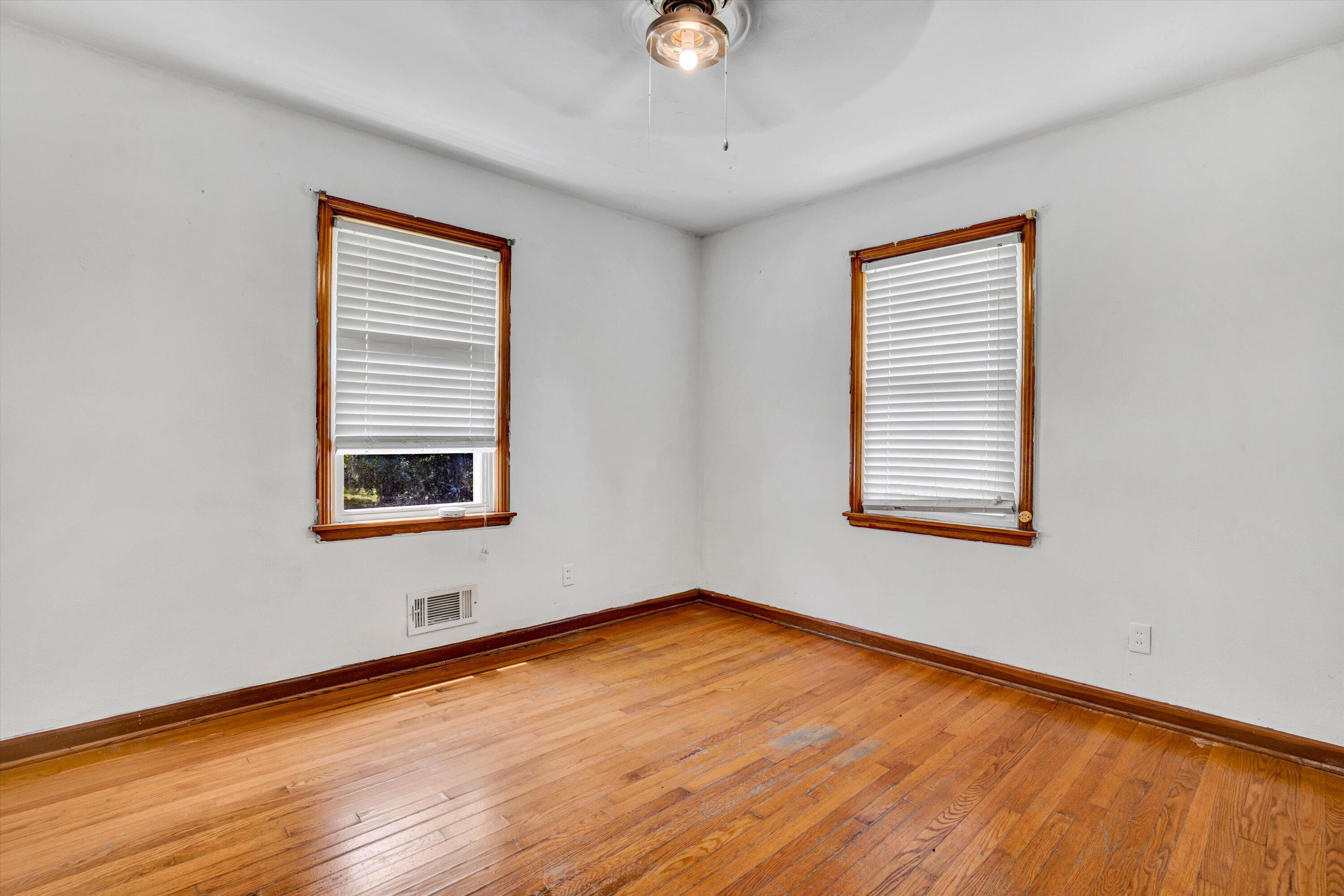 5141 Youngwood DR NW