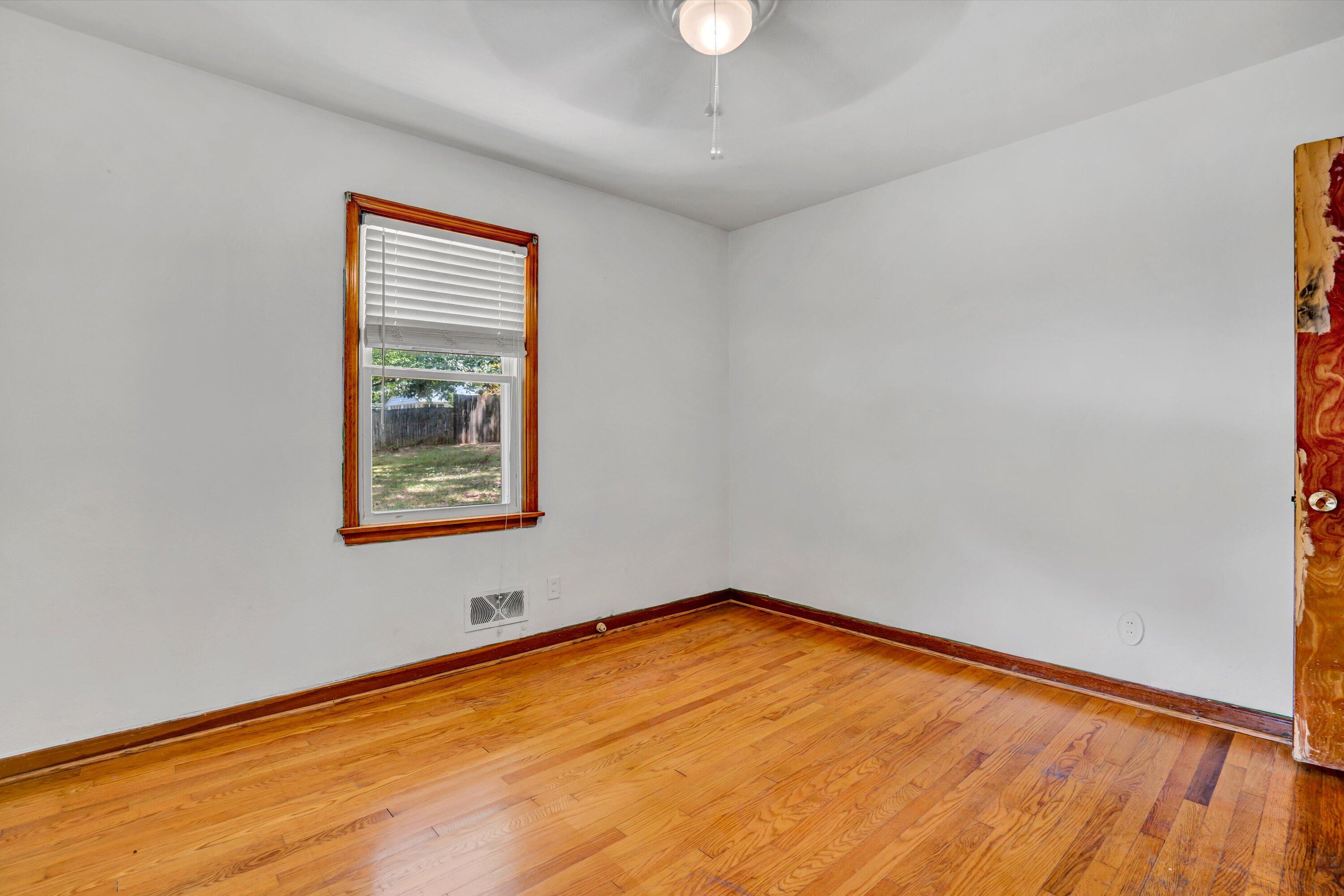 5141 Youngwood DR NW