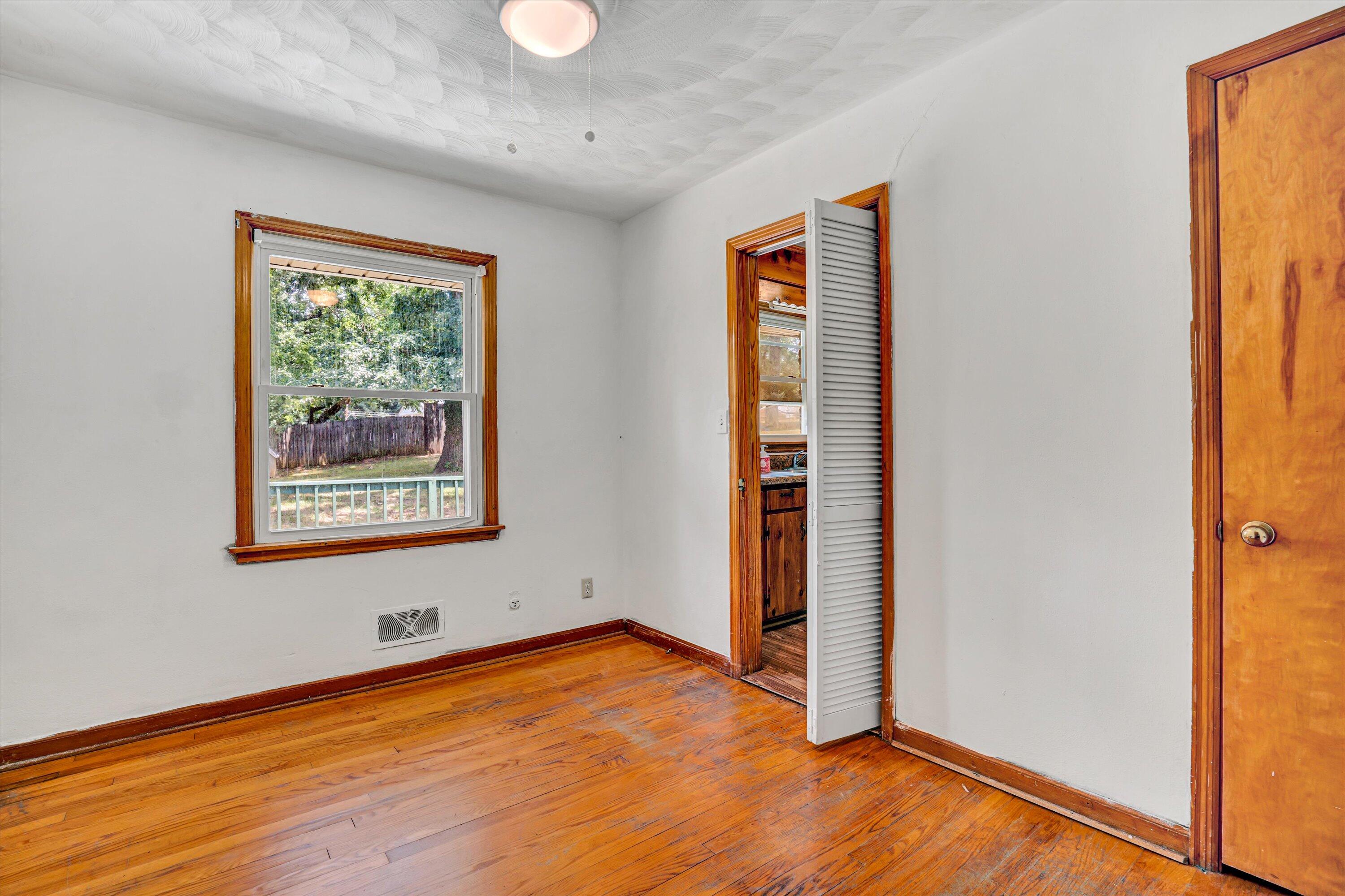 5141 Youngwood DR NW