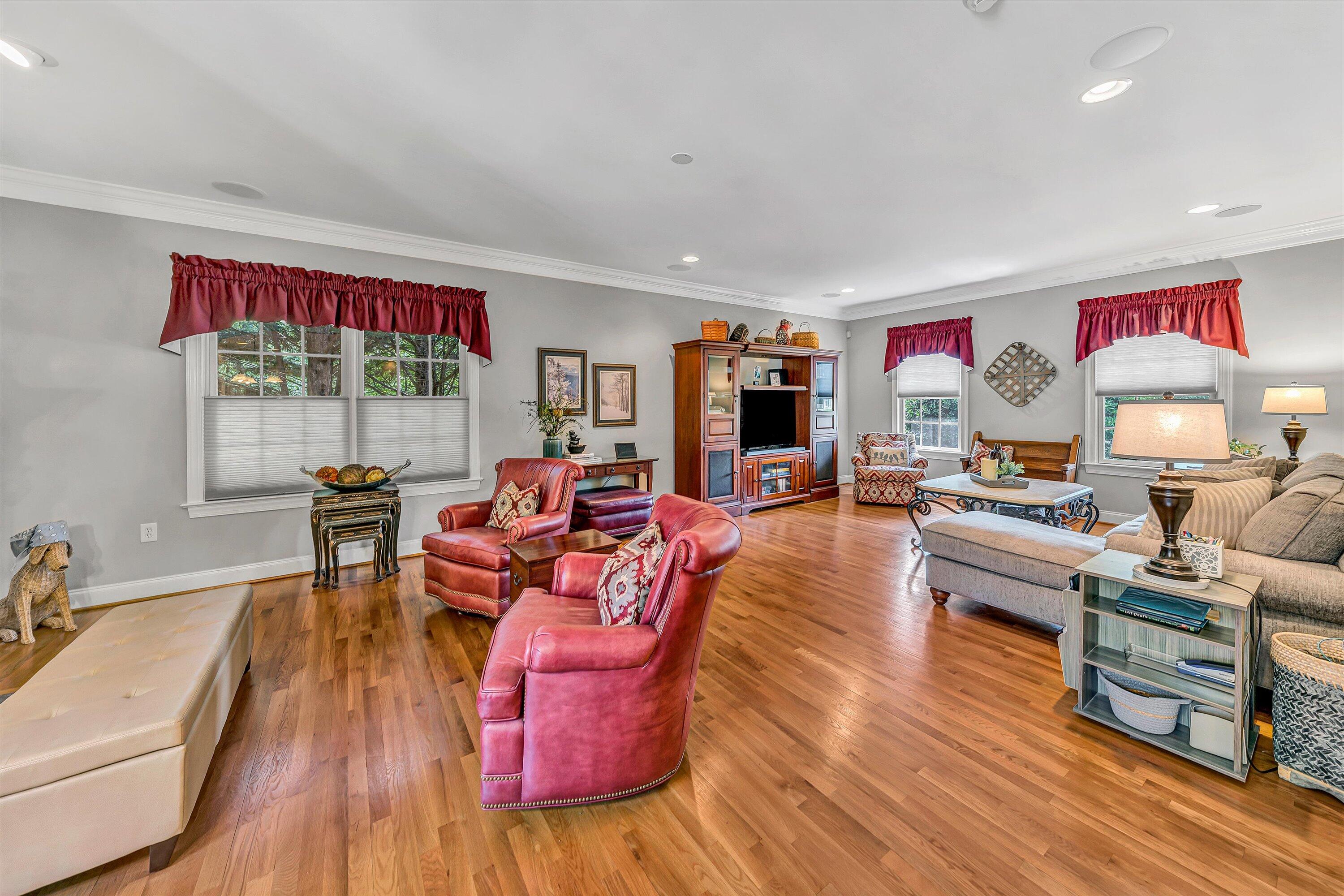 625 Highfield RD