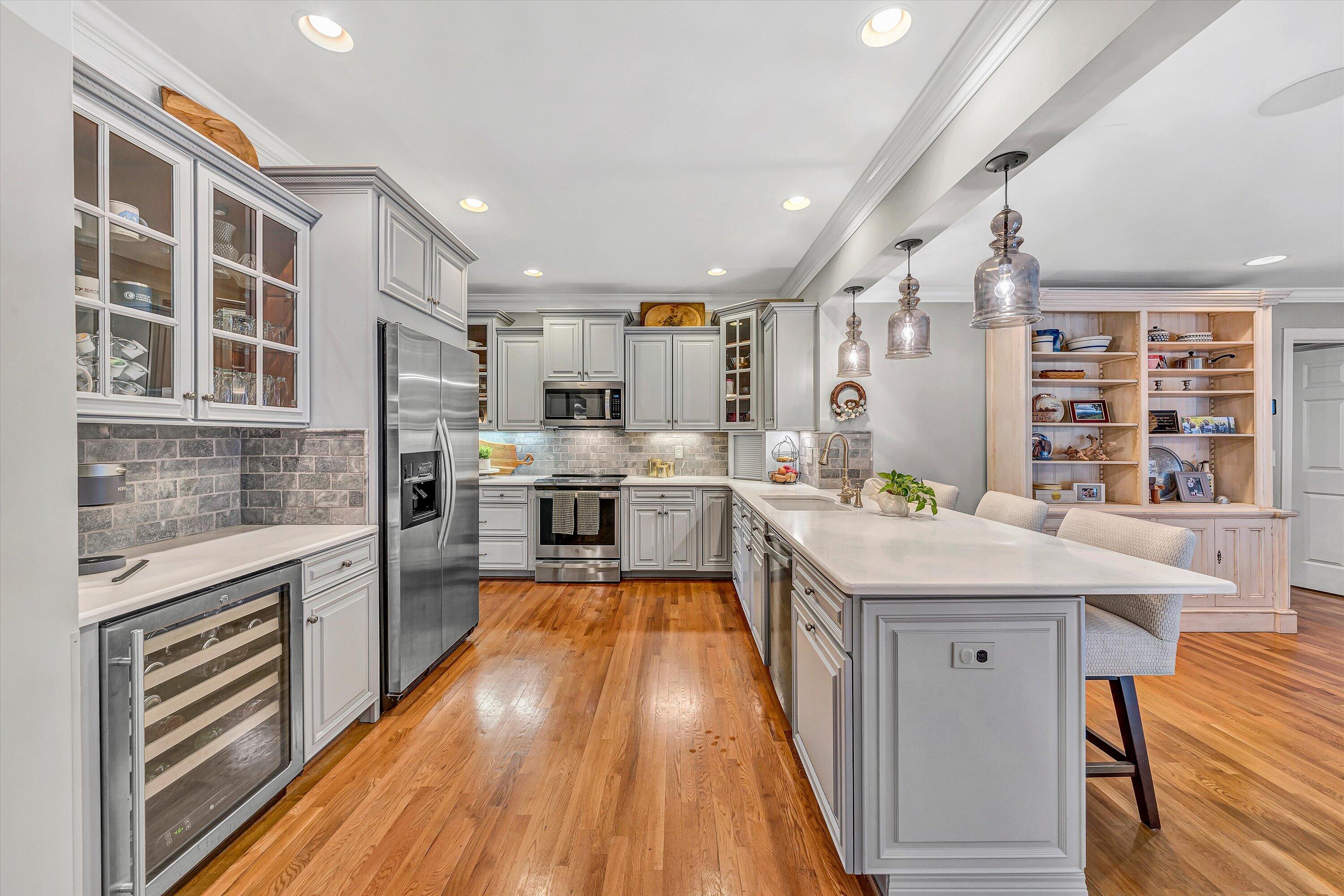 625 Highfield RD