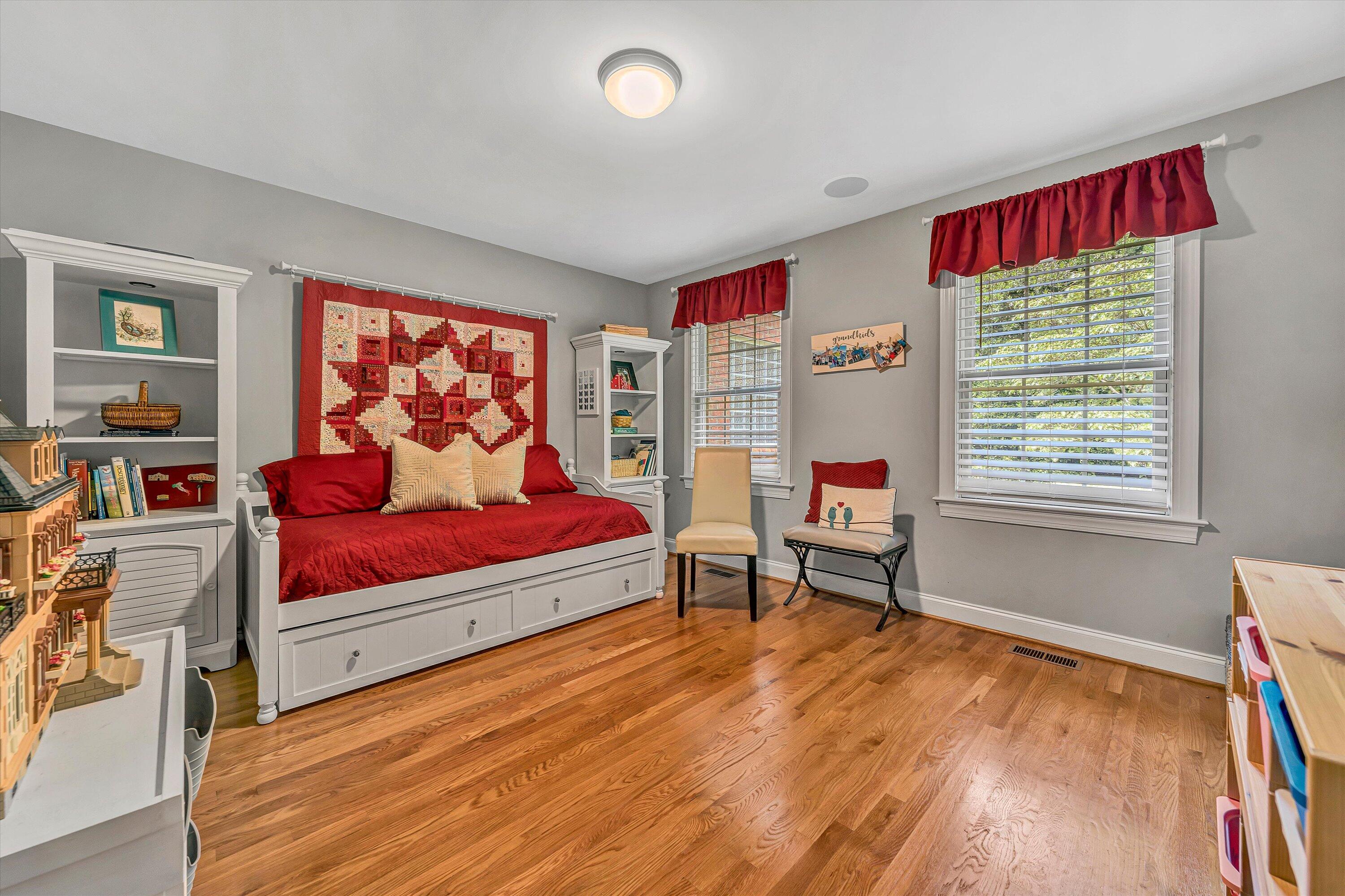 625 Highfield RD