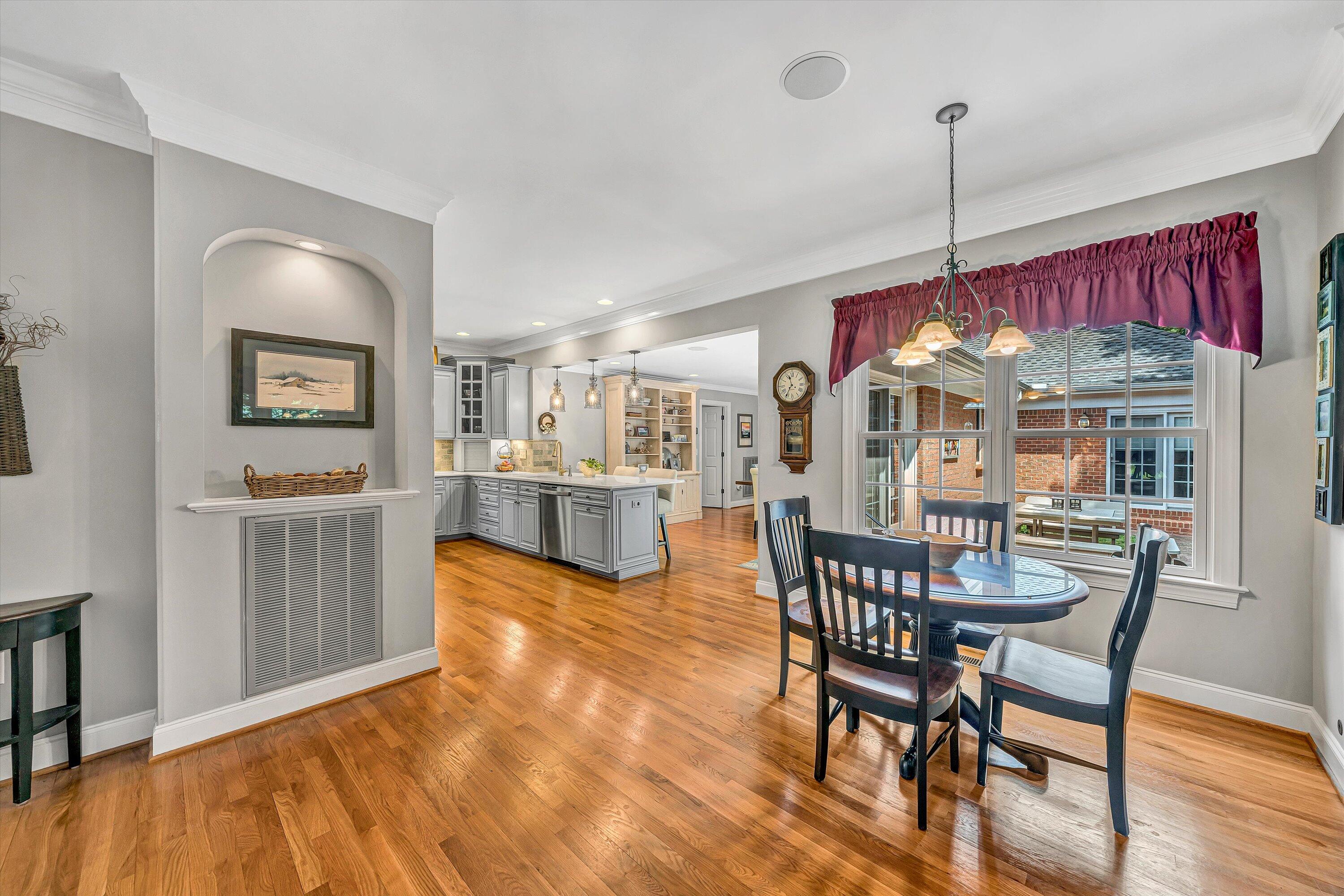 625 Highfield RD