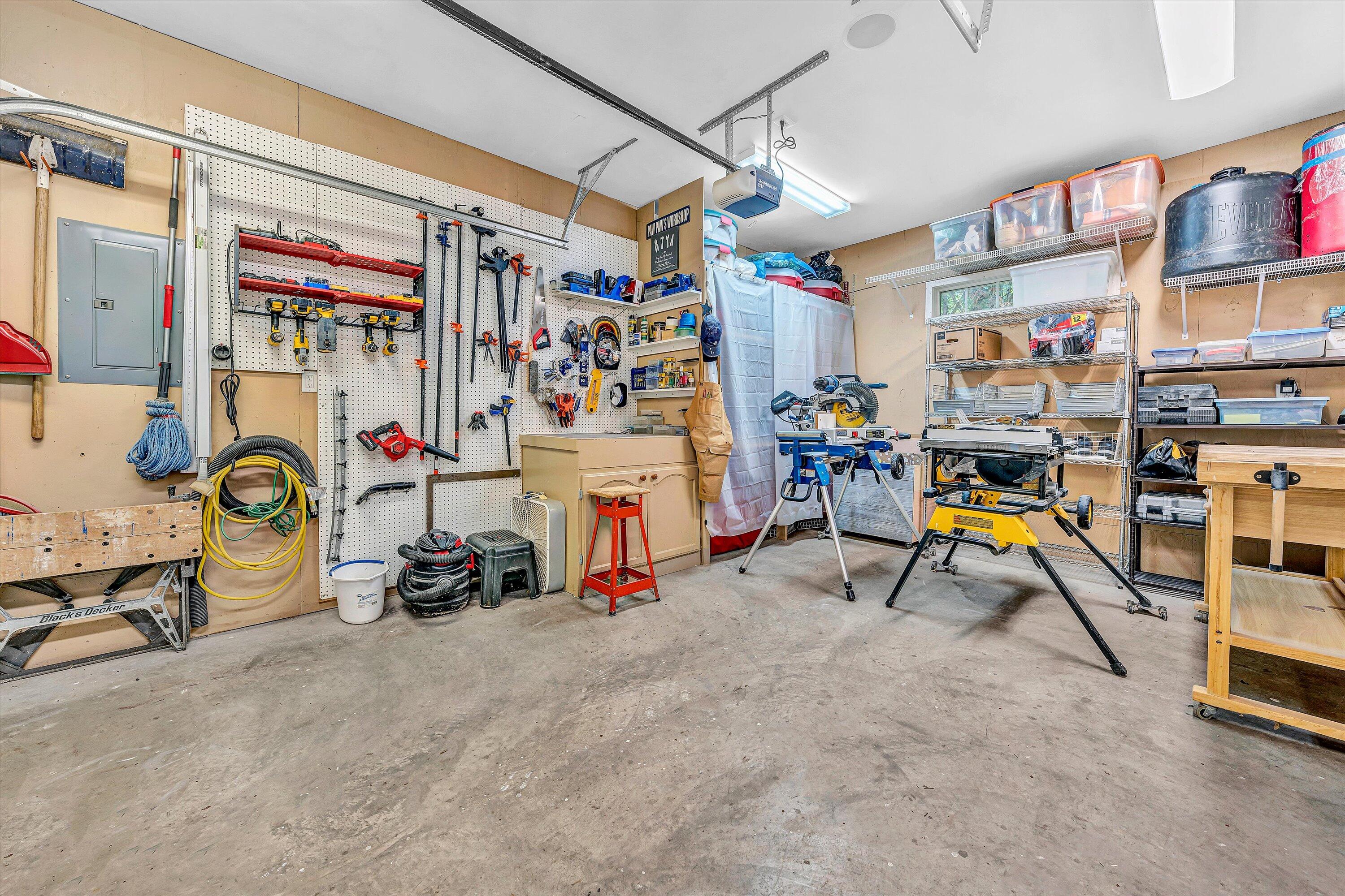 625 Highfield RD