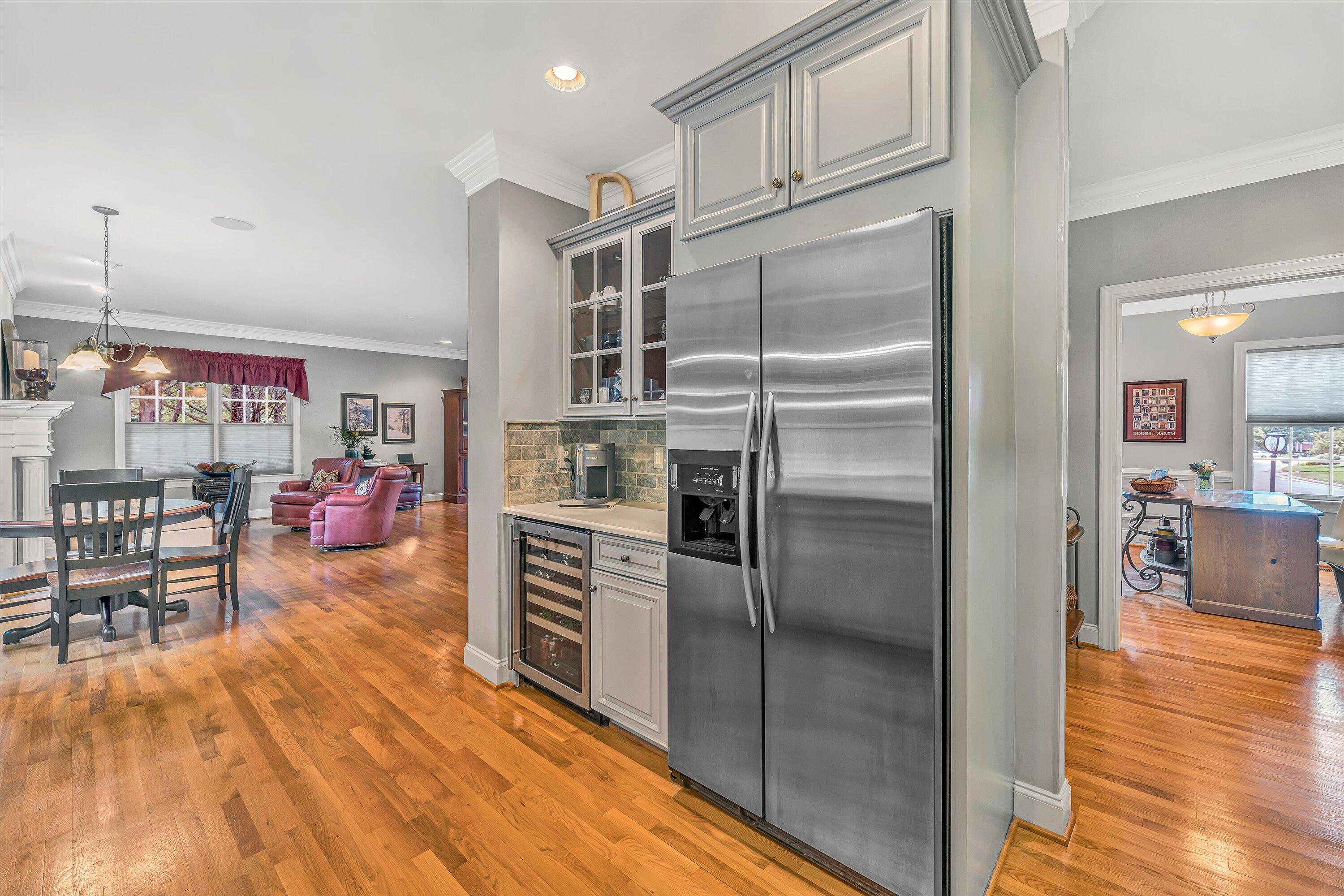 625 Highfield RD