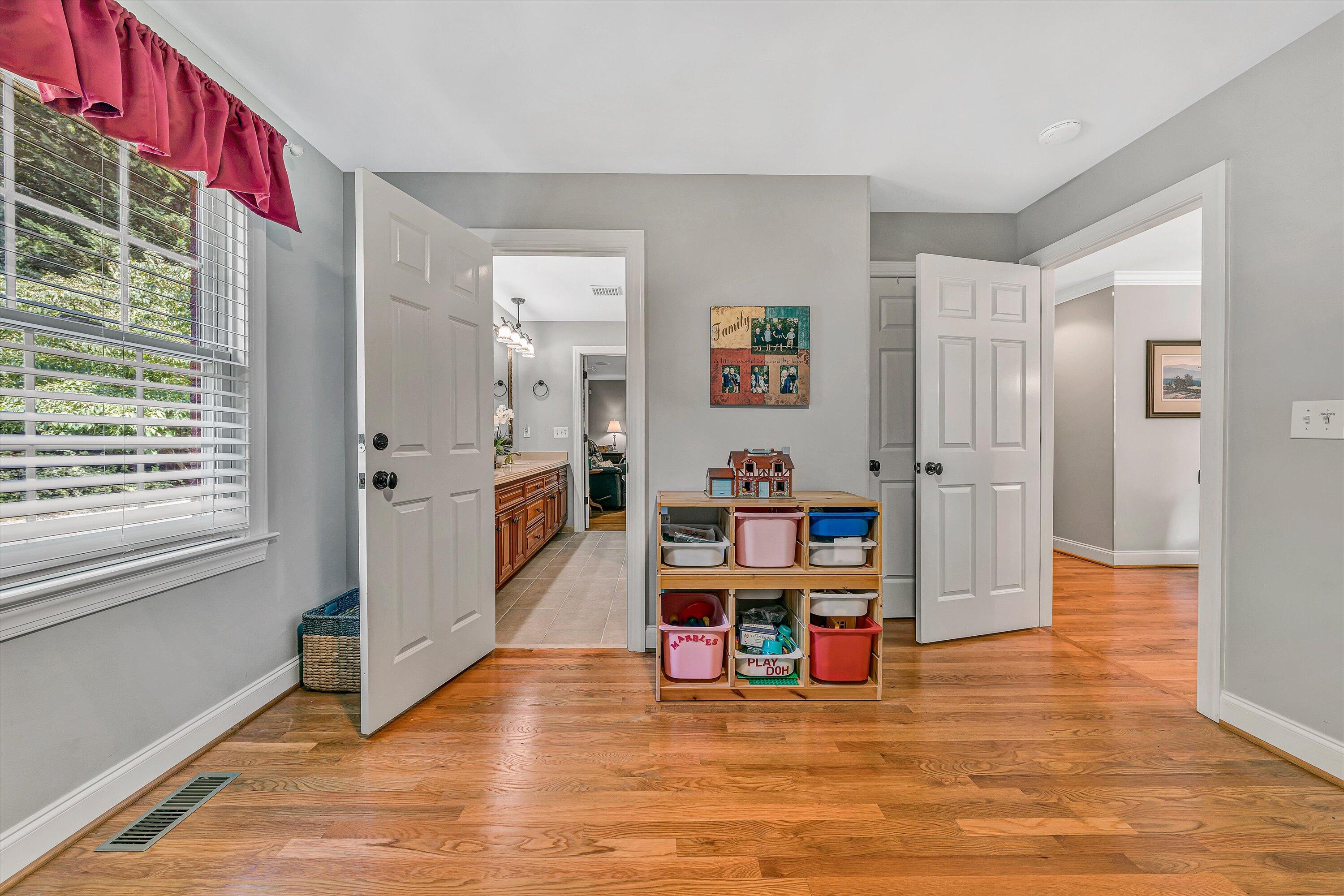 625 Highfield RD