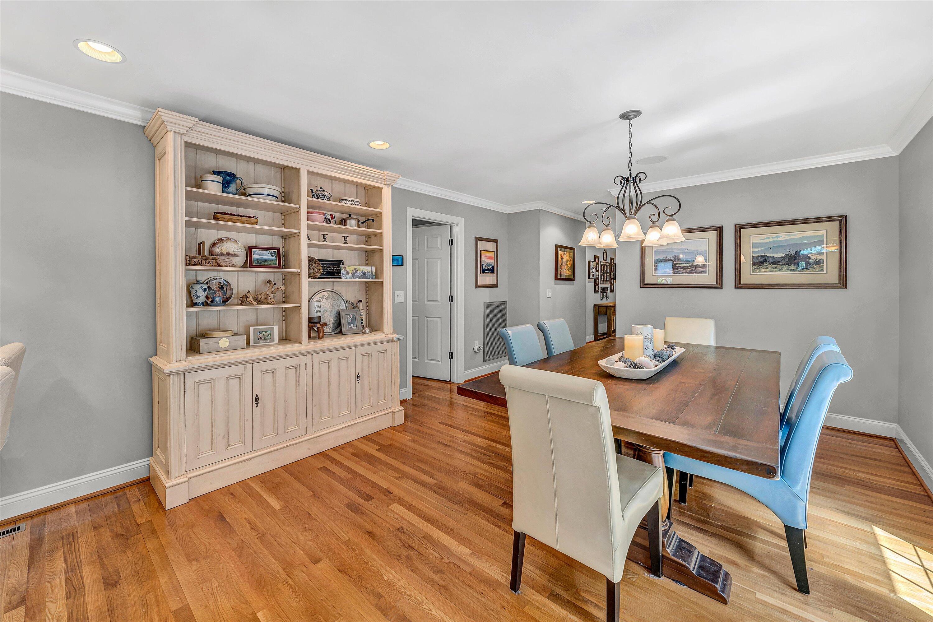 625 Highfield RD
