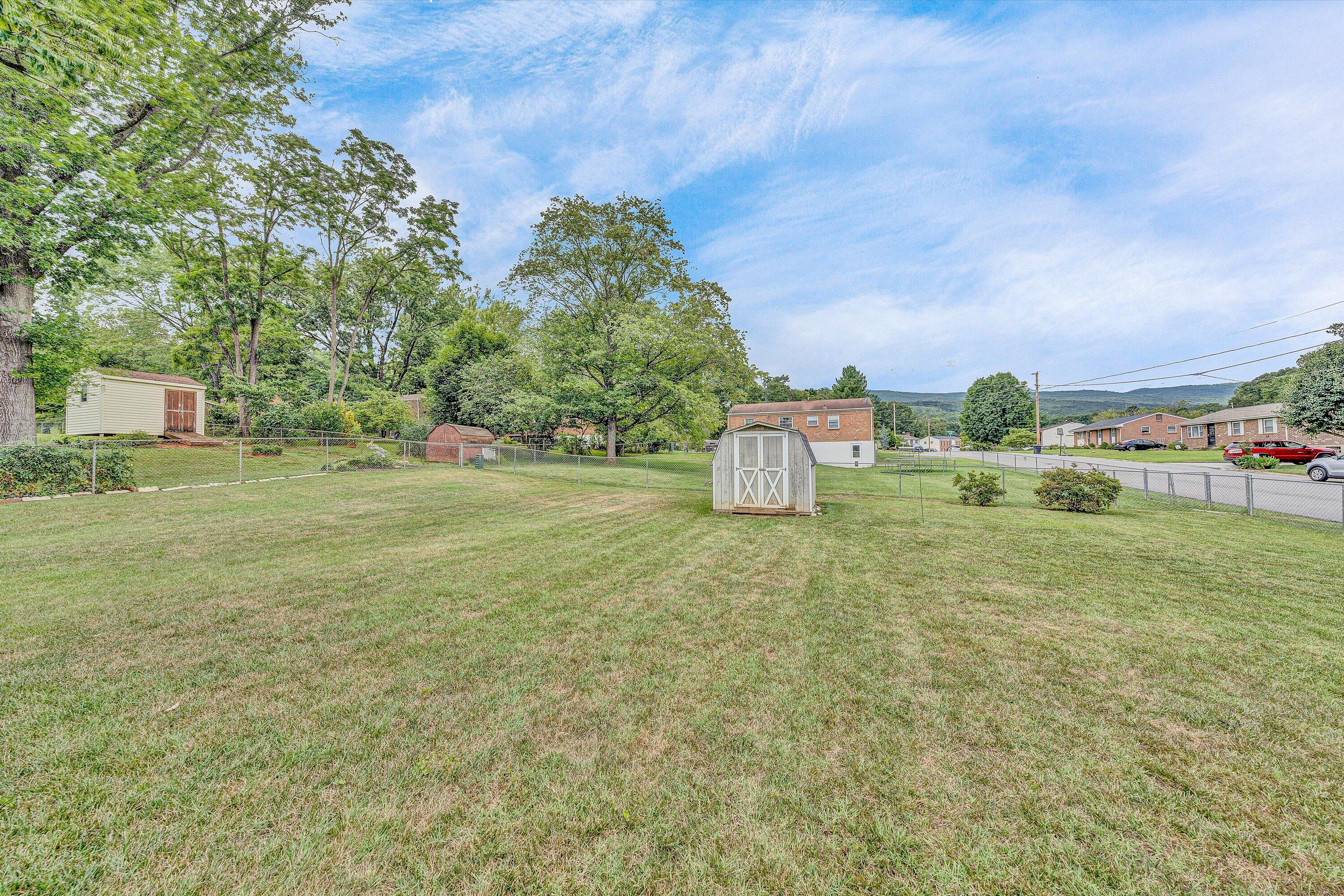 2903 Creekwood DR