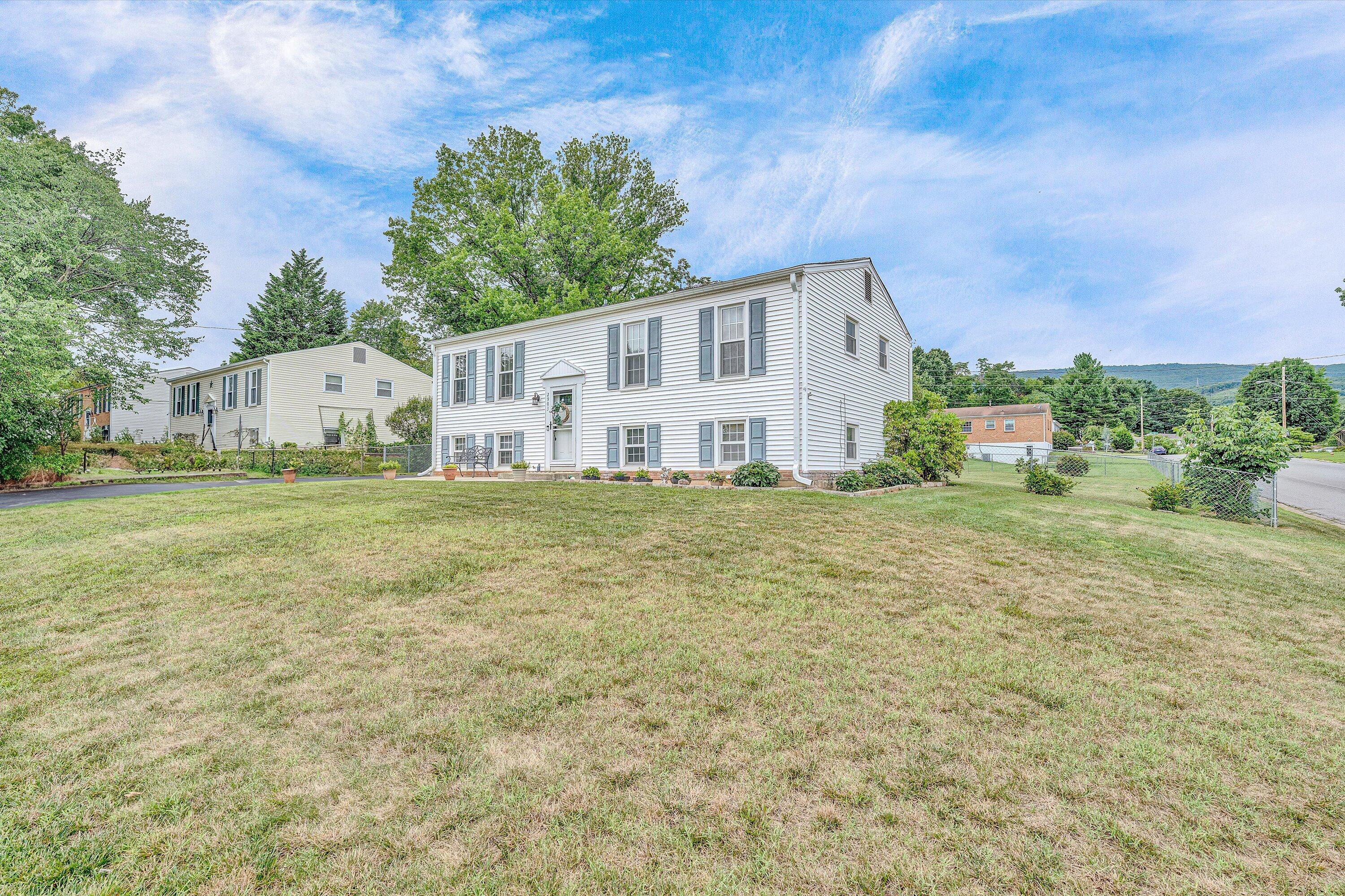 2903 Creekwood DR