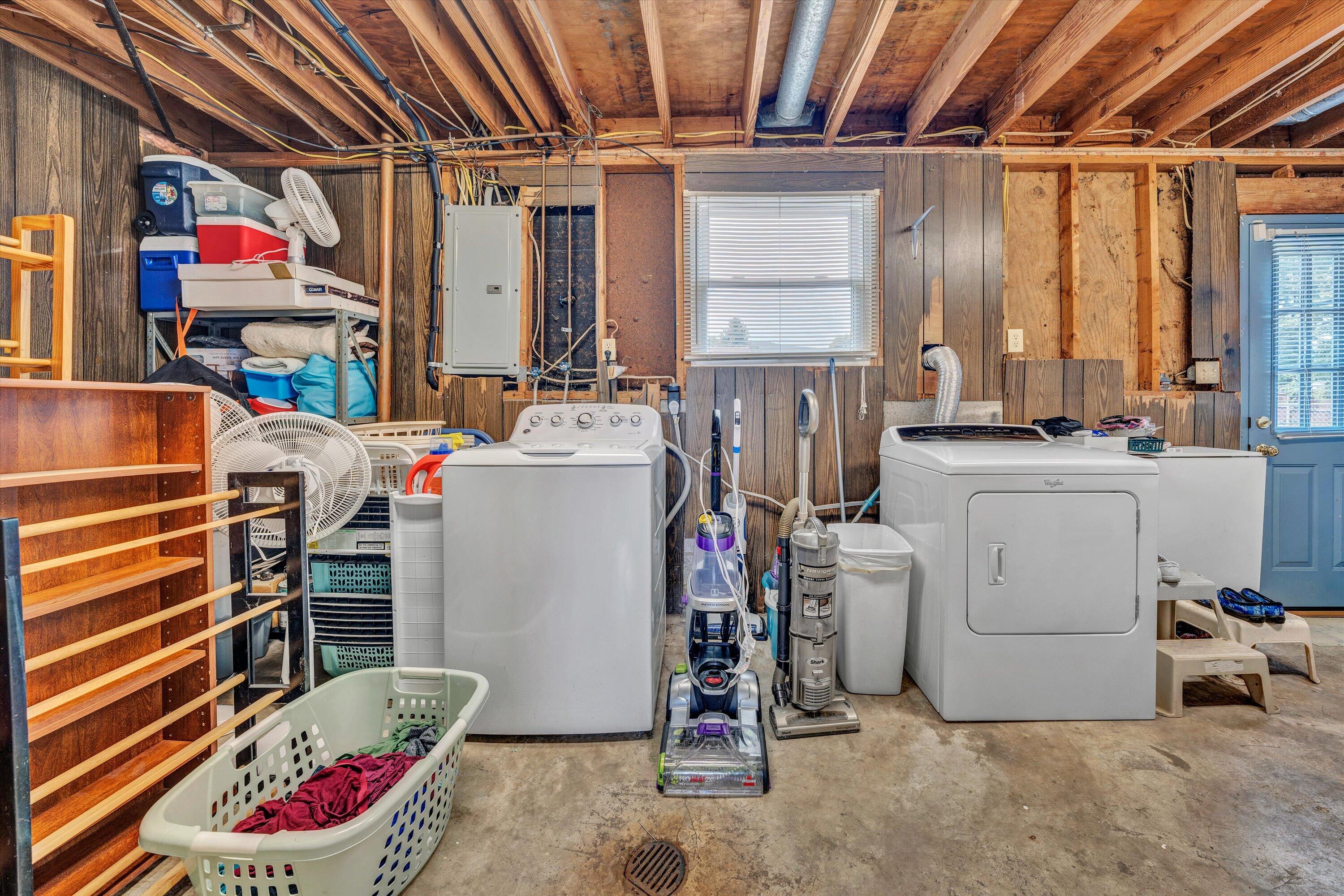 2903 Creekwood DR