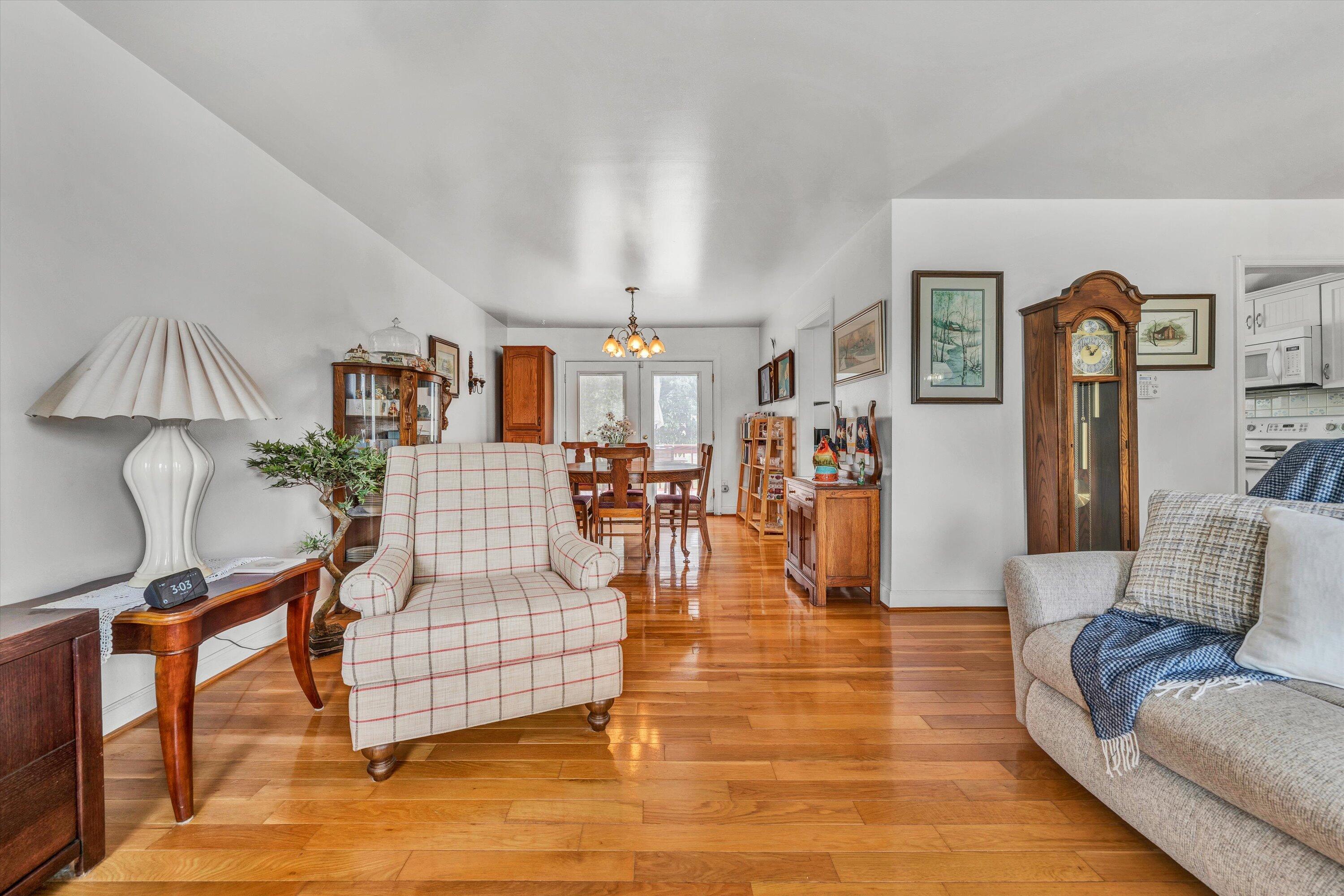 2903 Creekwood DR