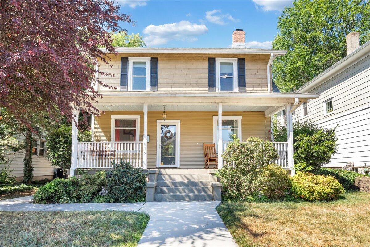 519 Arbutus AVE SE