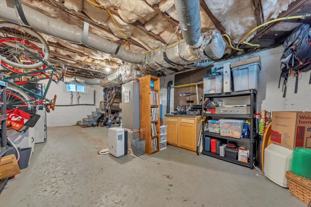 519 Arbutus AVE SE
