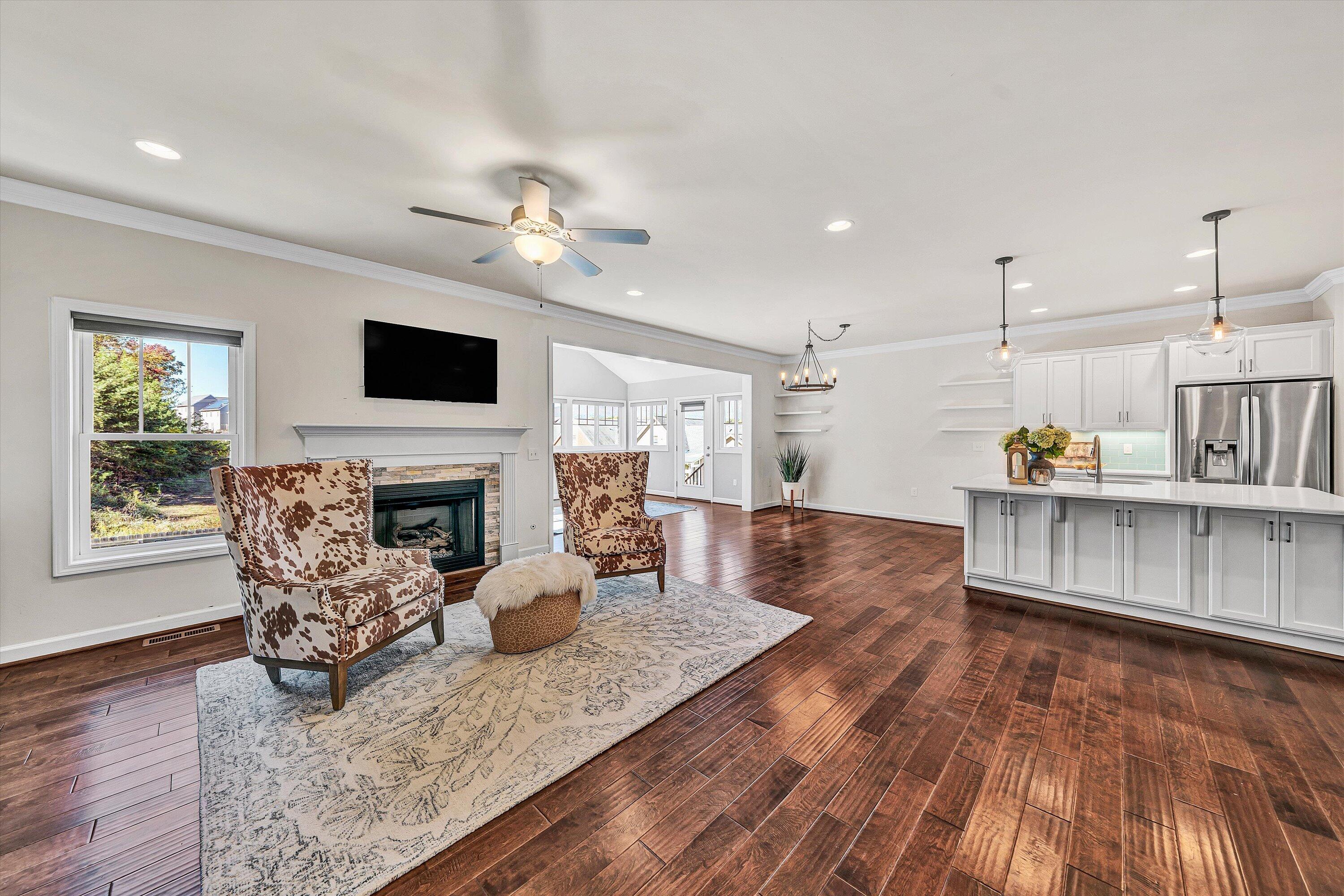 2570 Woods Meadow LN