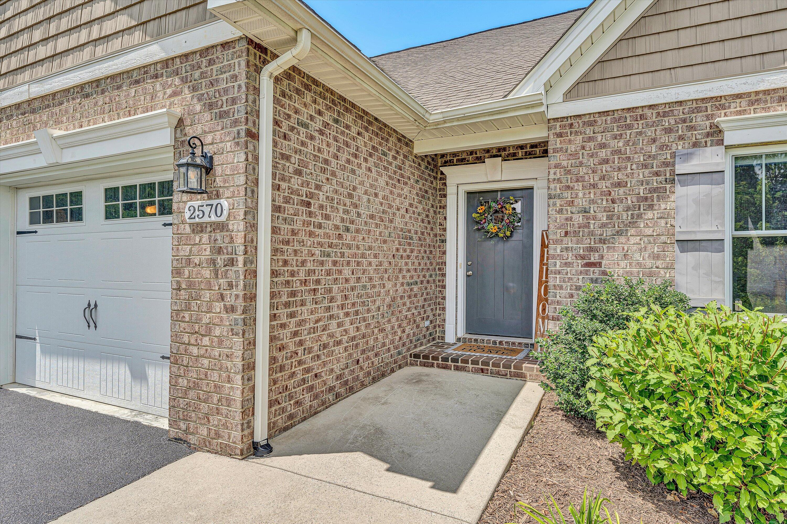 2570 Woods Meadow LN
