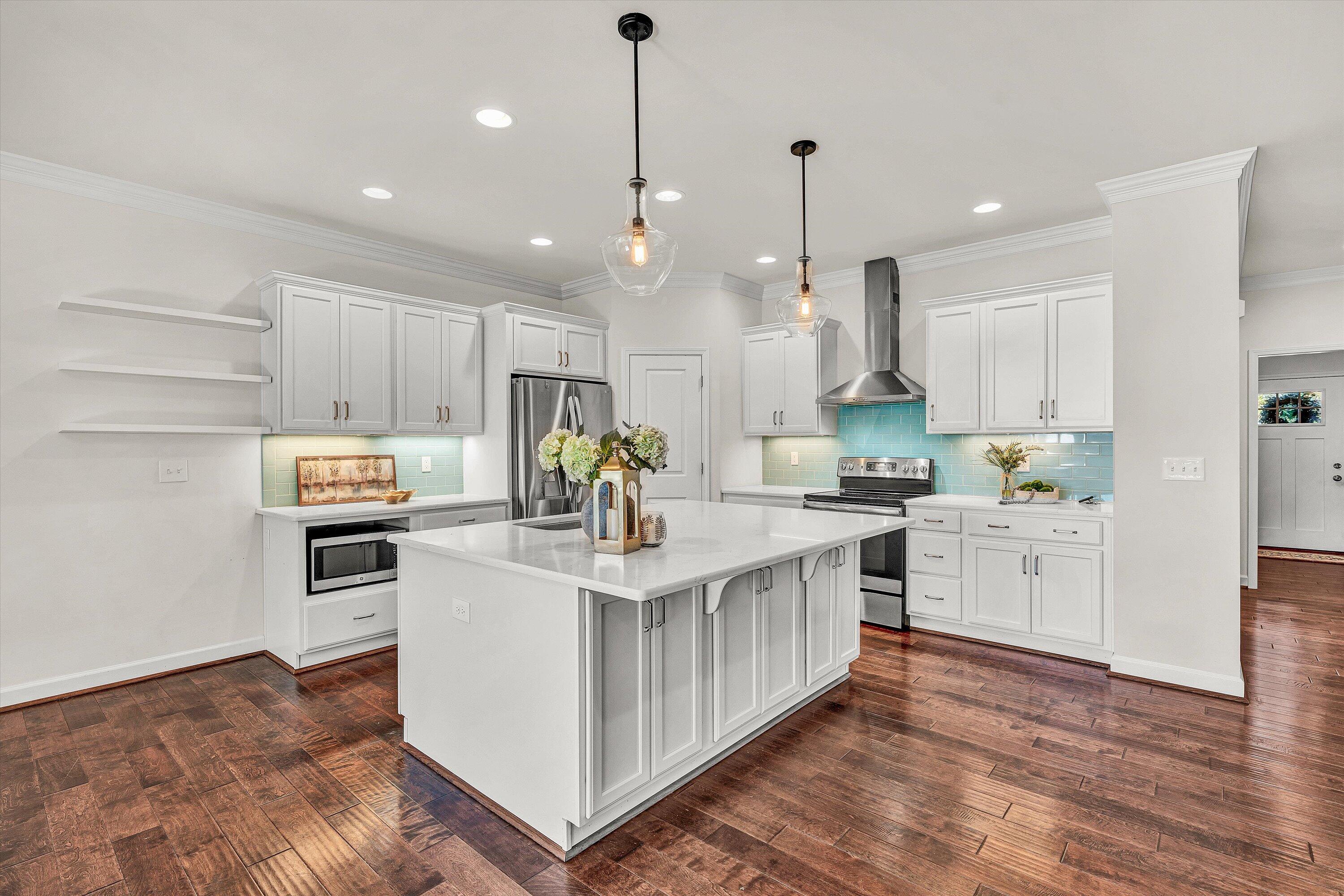 2570 Woods Meadow LN