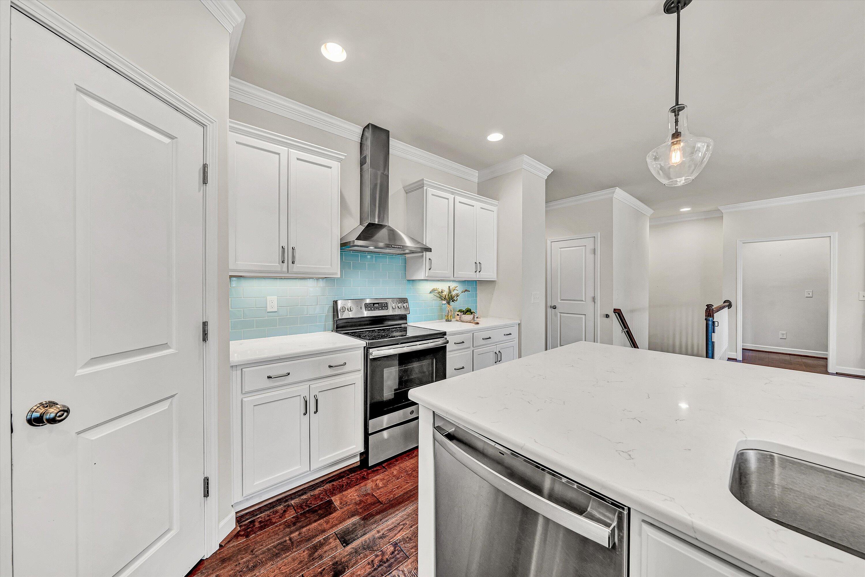 2570 Woods Meadow LN