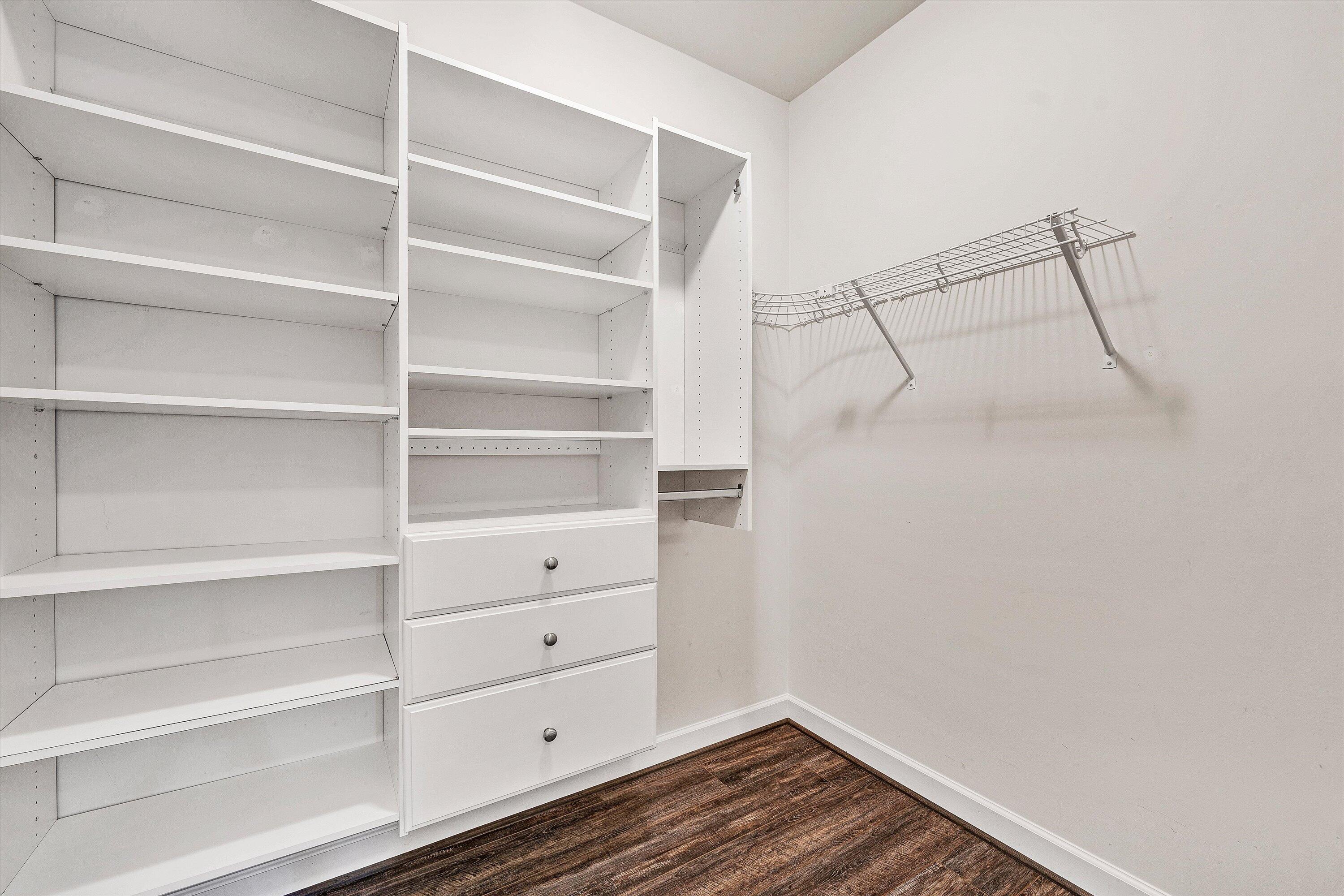 2570 Woods Meadow LN