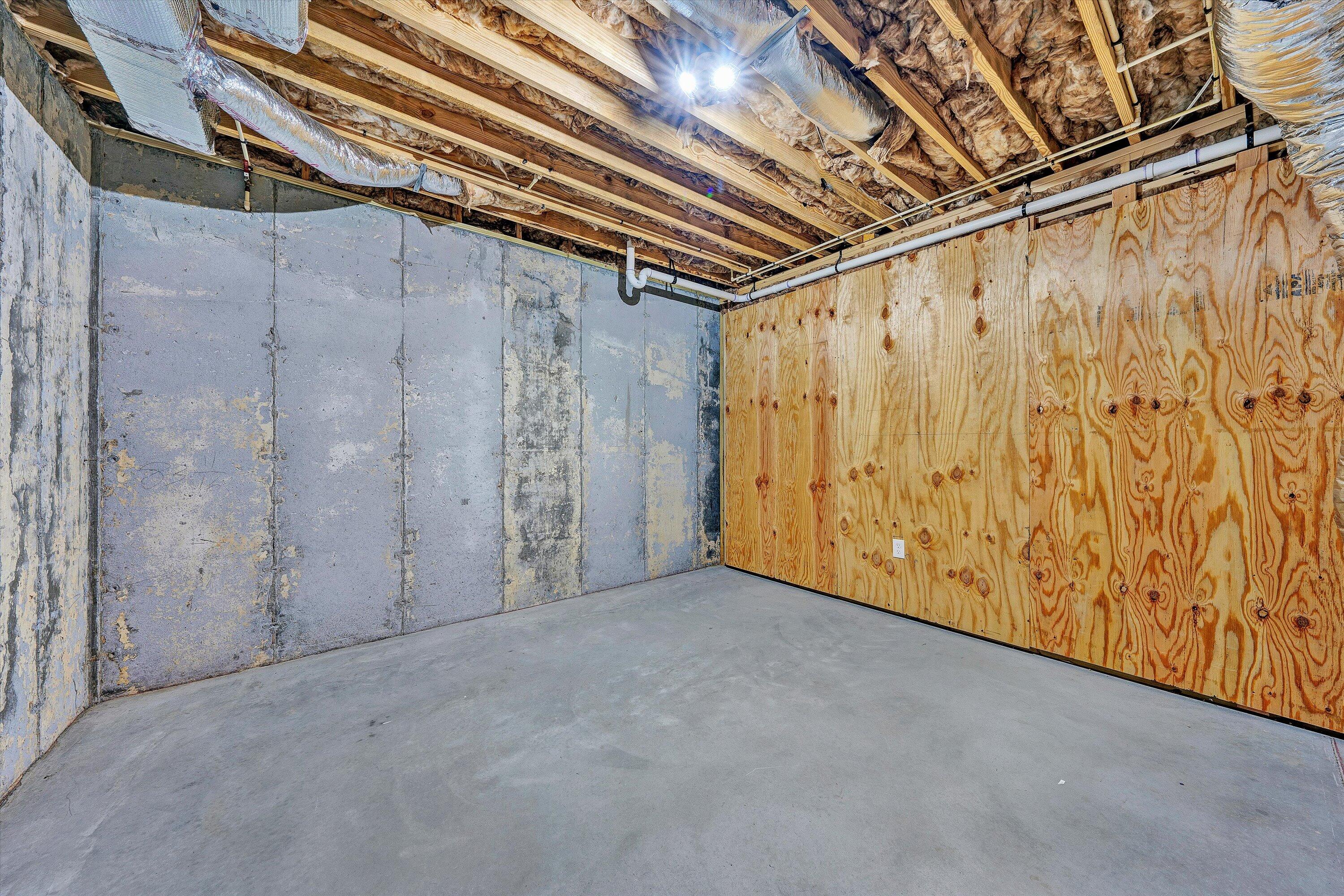 2570 Woods Meadow LN