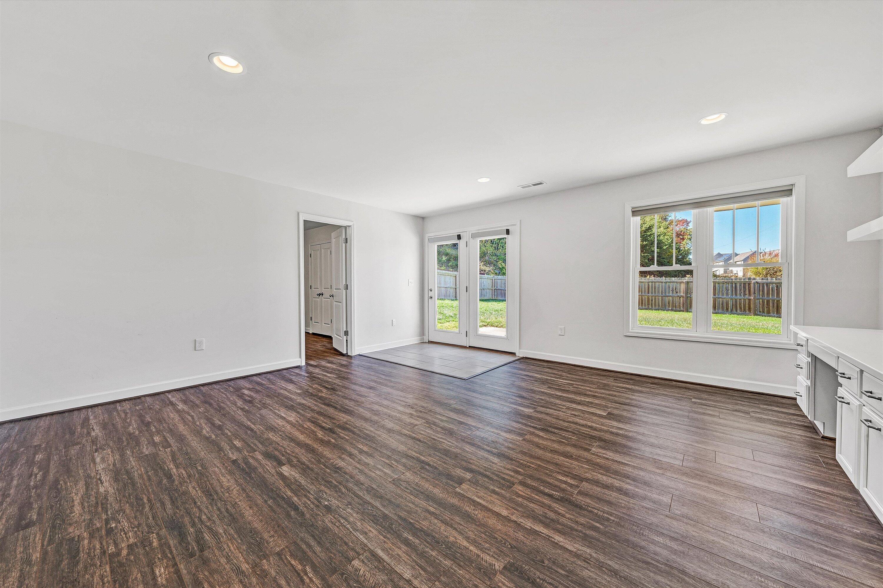 2570 Woods Meadow LN