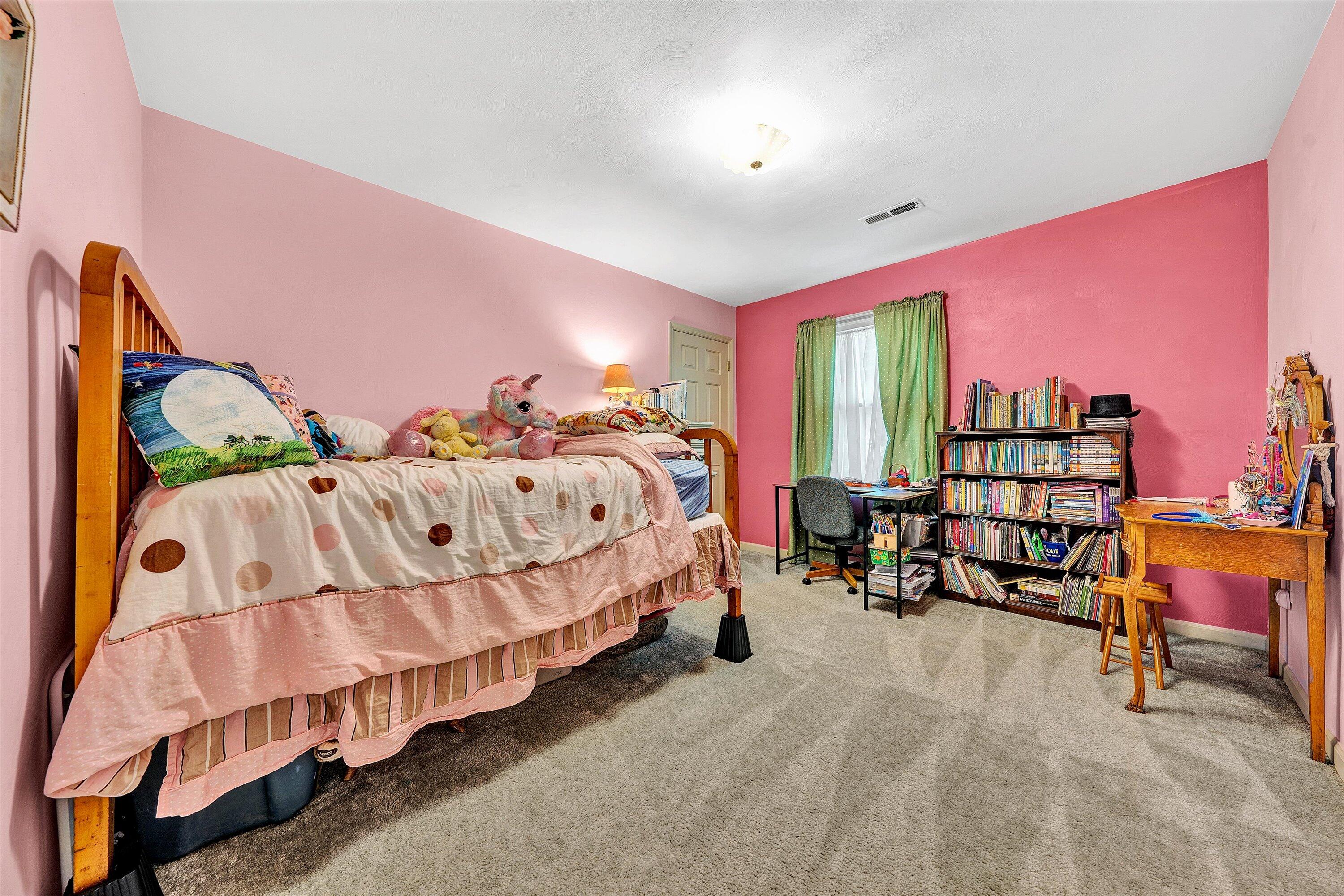 2402 Coachman DR