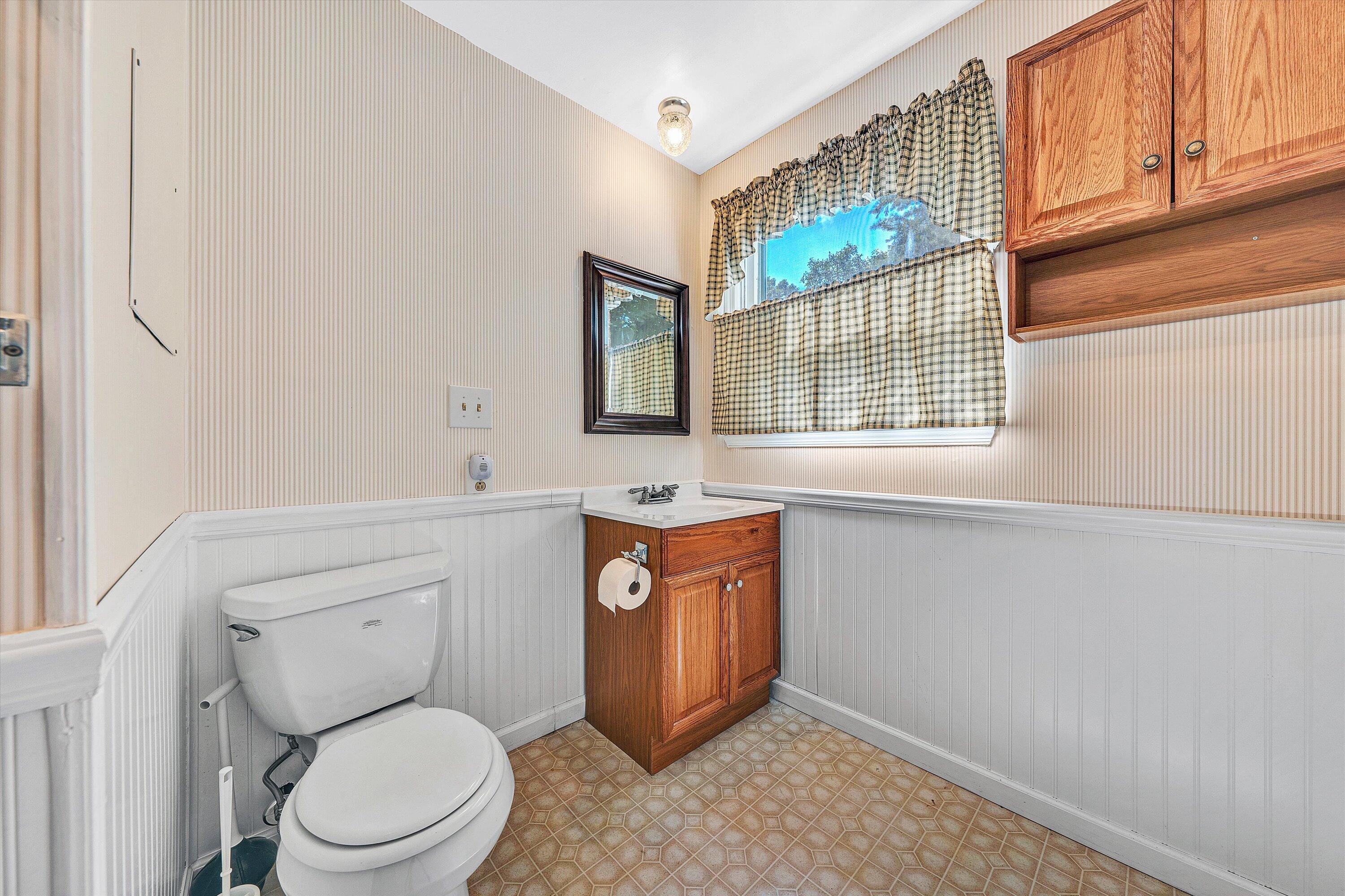 2402 Coachman DR